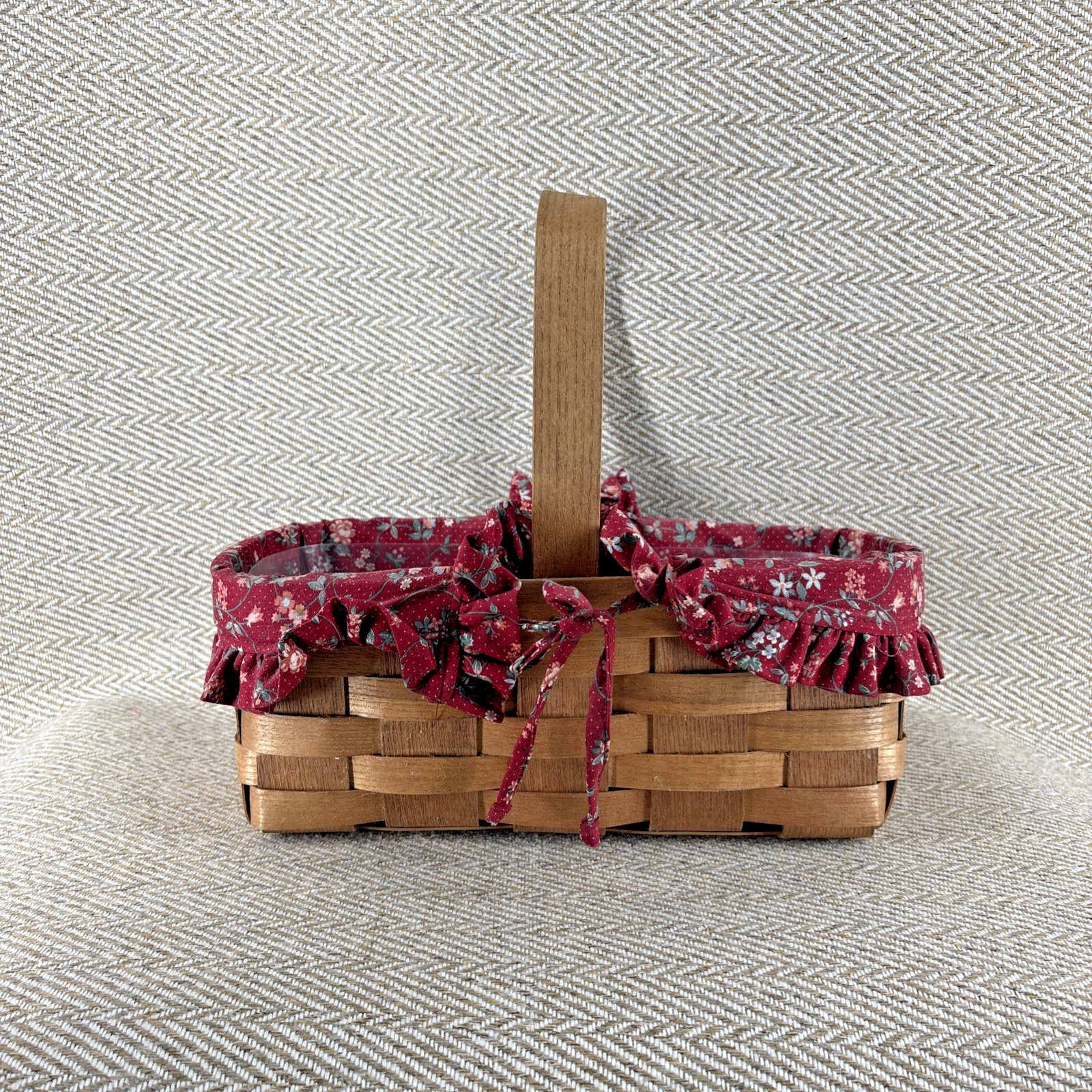 Peterboro Basket Co Woven Basket With Floral Fabric Liner Handle And Protector
