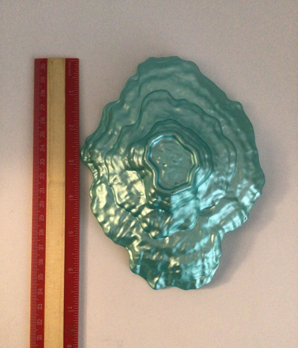 Akcam Iridescent Textured Decorative Blue Art Glass Oyster Shell Dish/Plate