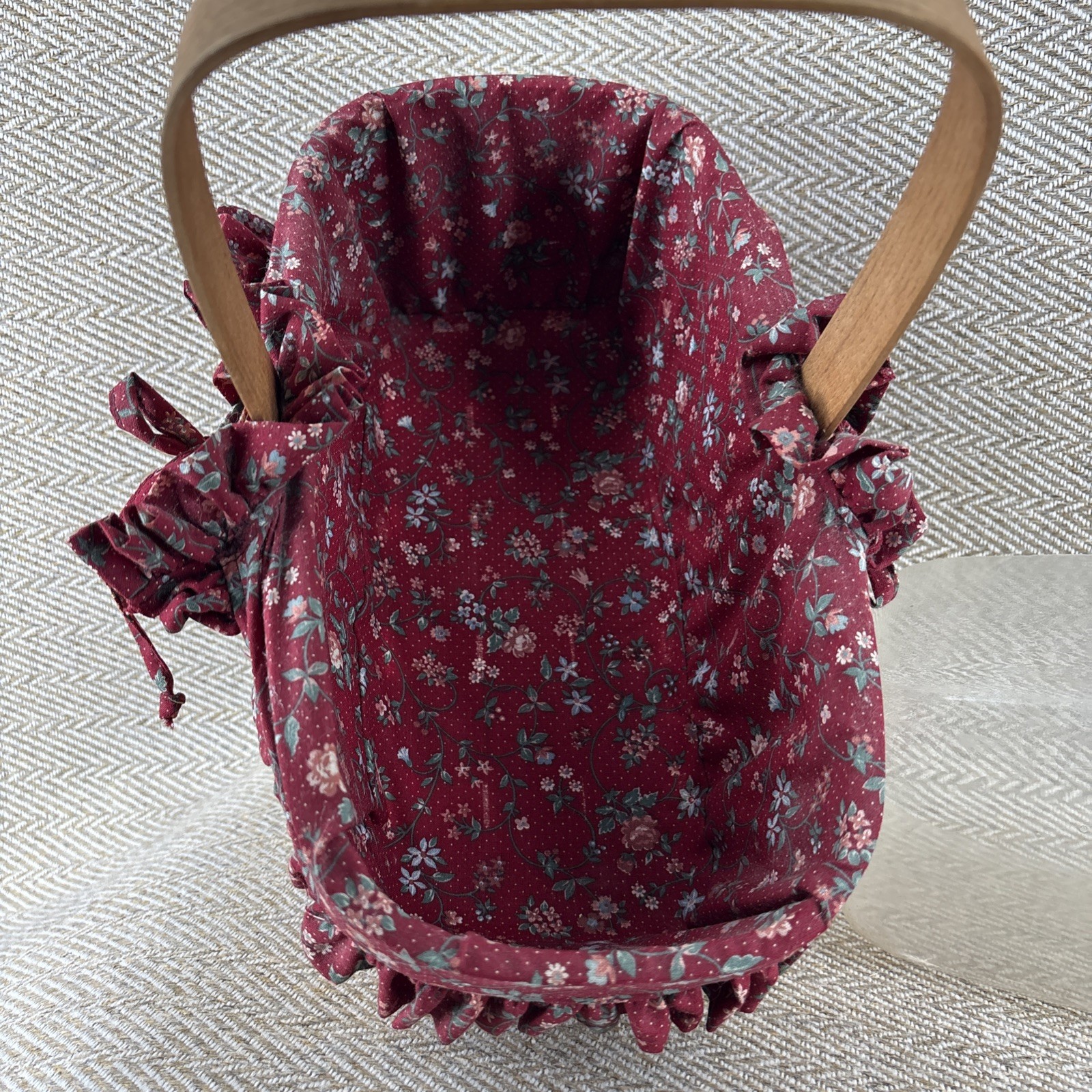 Peterboro Basket Co Woven Basket With Floral Fabric Liner Handle And Protector