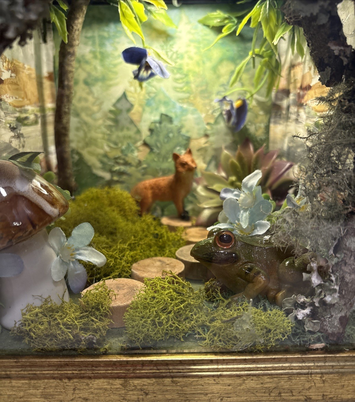 7 GREEN DECORATIVE BOOKS & A FOREST SCENE IN HANDMADE BOOK NOOK DEER FROG MOSS