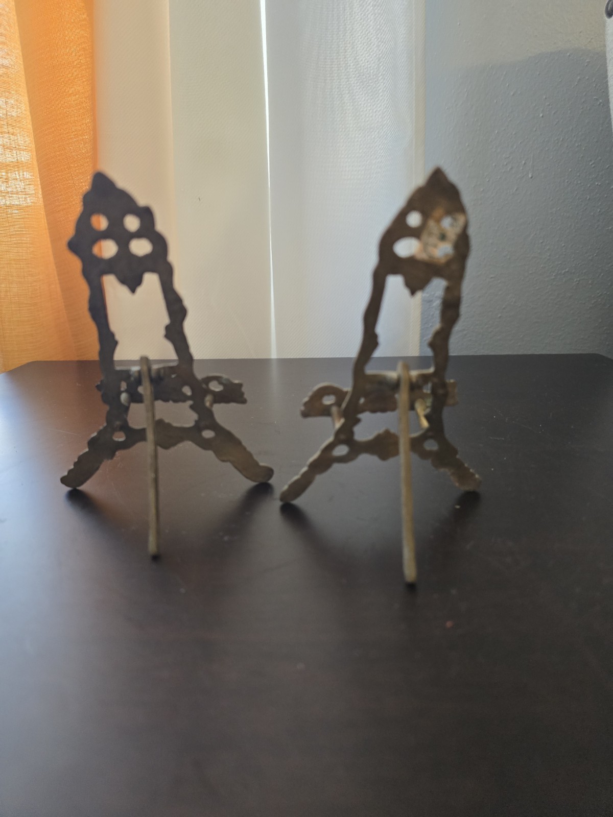 Pair Of Table Top Brass Easels Ornate Decor Vintage Pictures Mantle Display 7.5″
