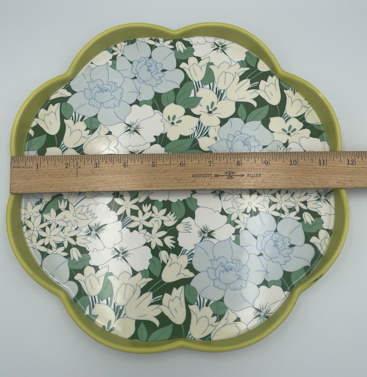 NIB Anthropologie Lyla Tray Scalloped Botanical Floral Green Stoneware 12” -READ