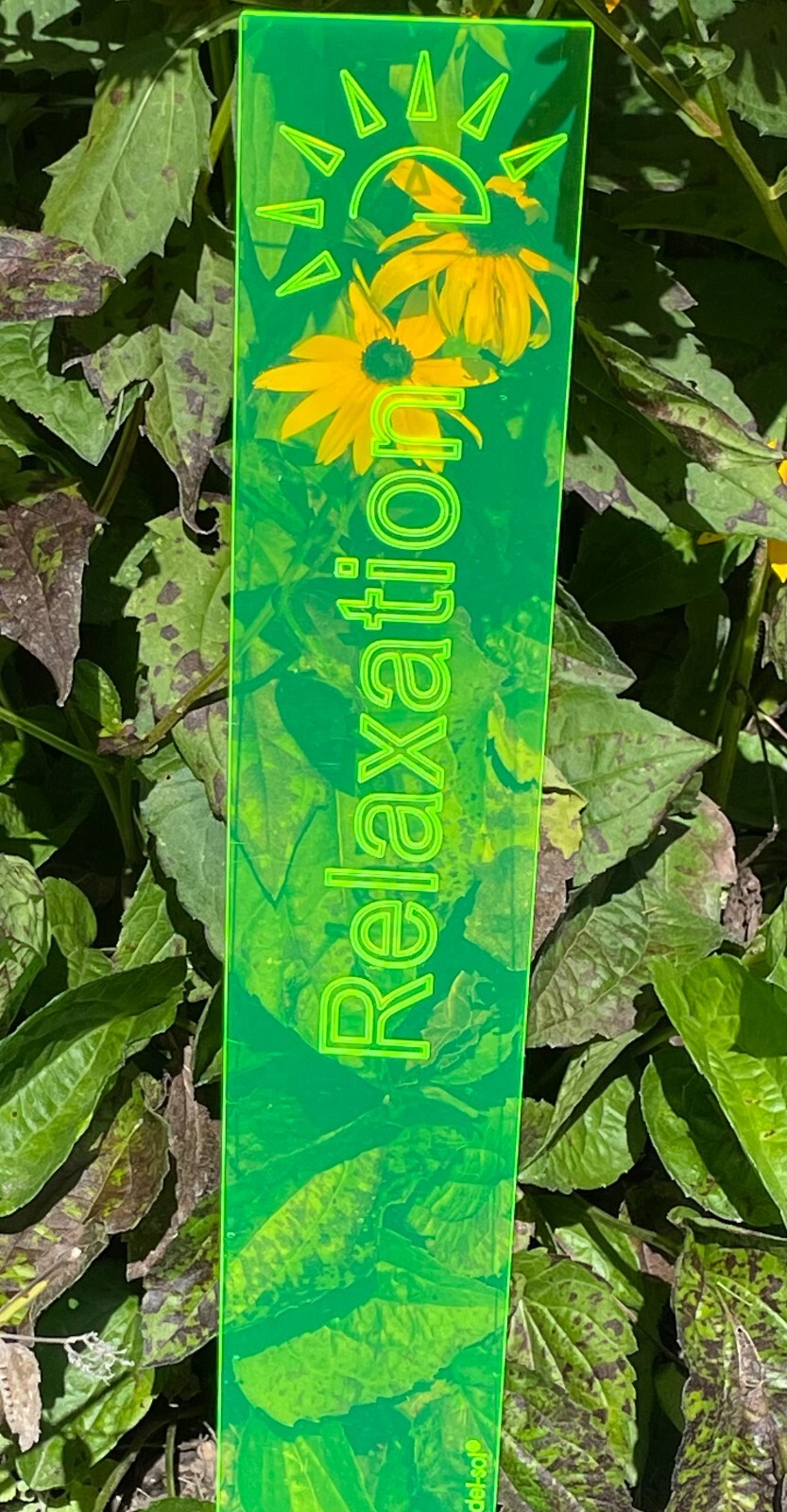 Cazador-del-sol REAXATION suncatcher-20″ x 3″ – GREEN- Glows sunrise to sunset