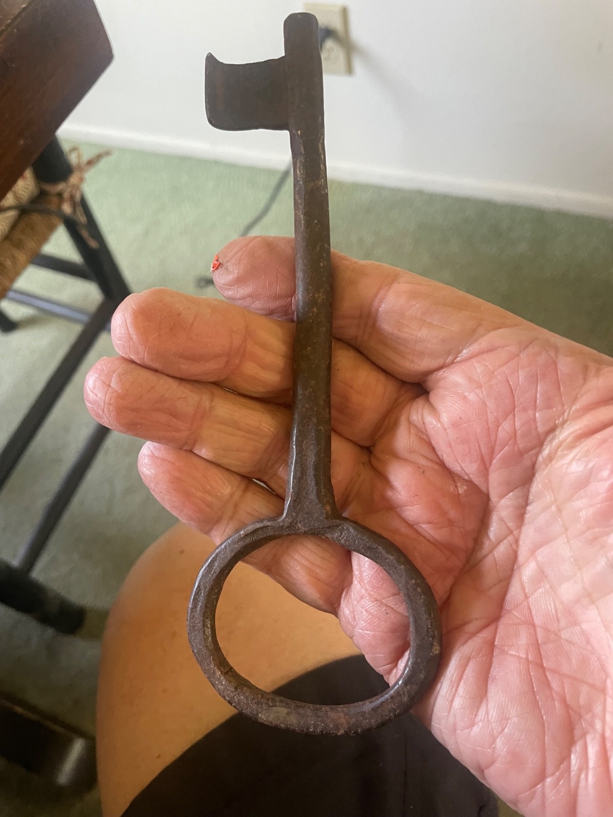 Decorative ~ Cast Iron Skeleton Key Brown Patina Theme Vintage, 7 Inch