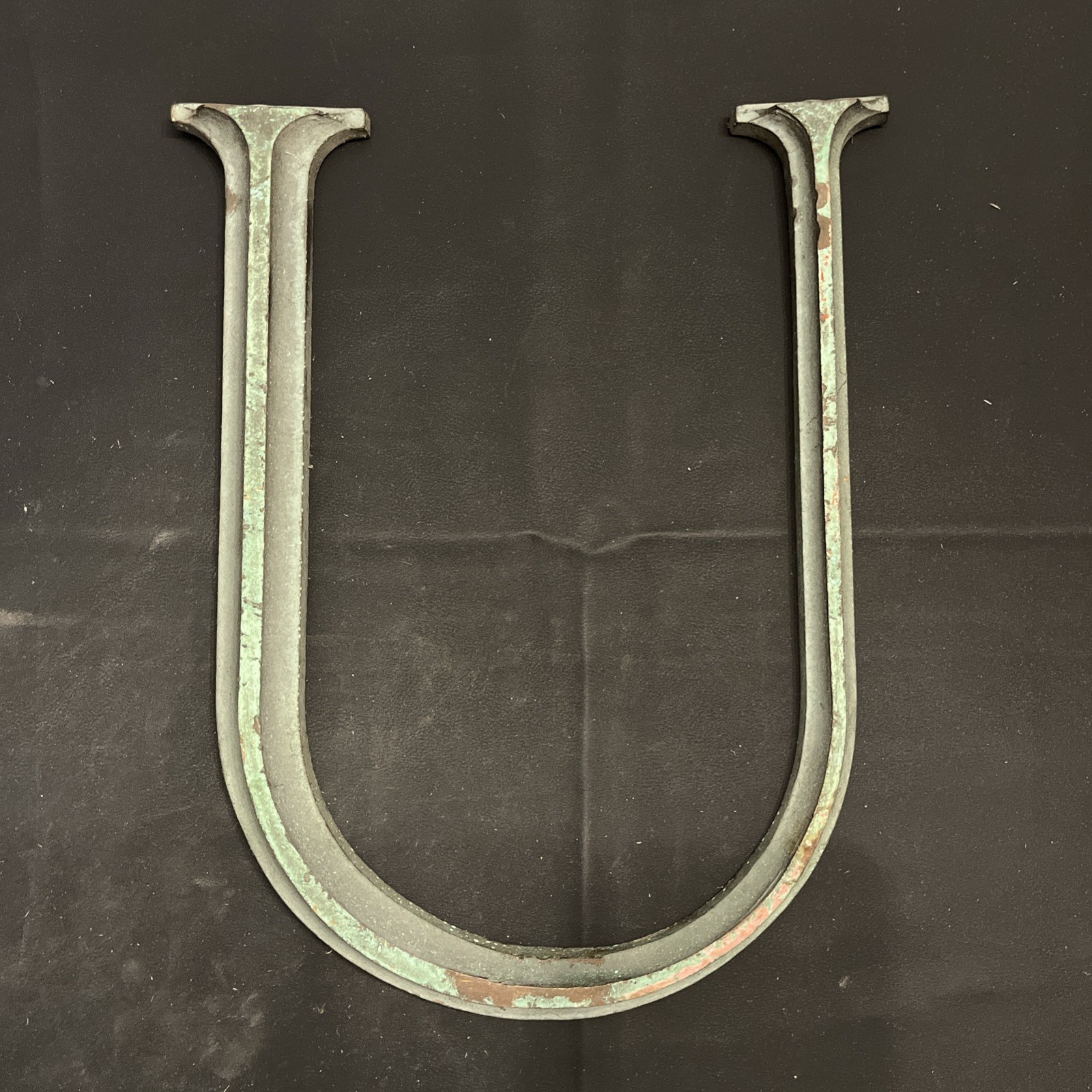 Vintage Cast Iron Letter U Architectural Sign 14” x 11.25” 3lb 6oz