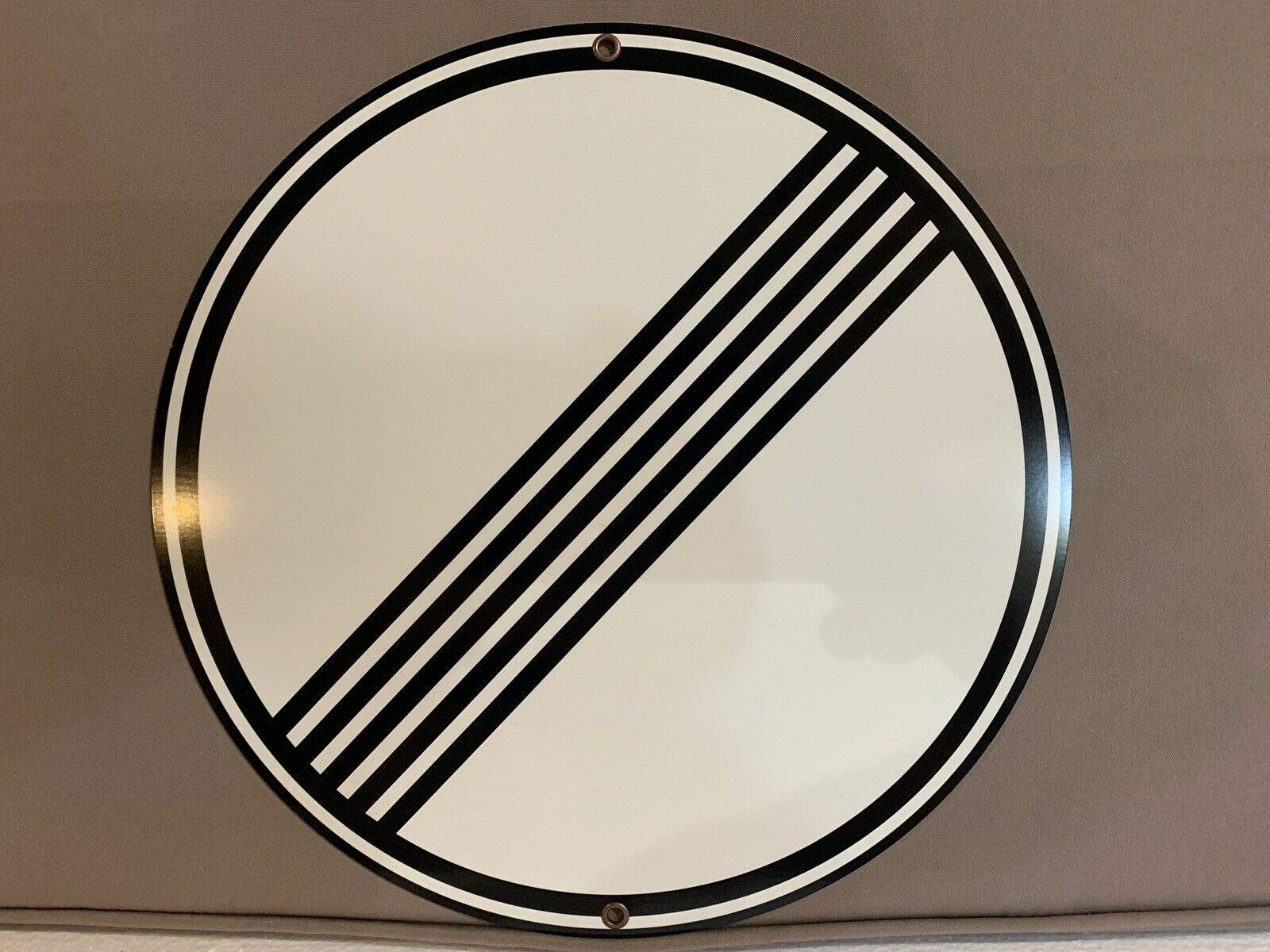 Autobahn No Speed Limit German Tin Sign Round Metal Wall Decor, 12″ Diameter