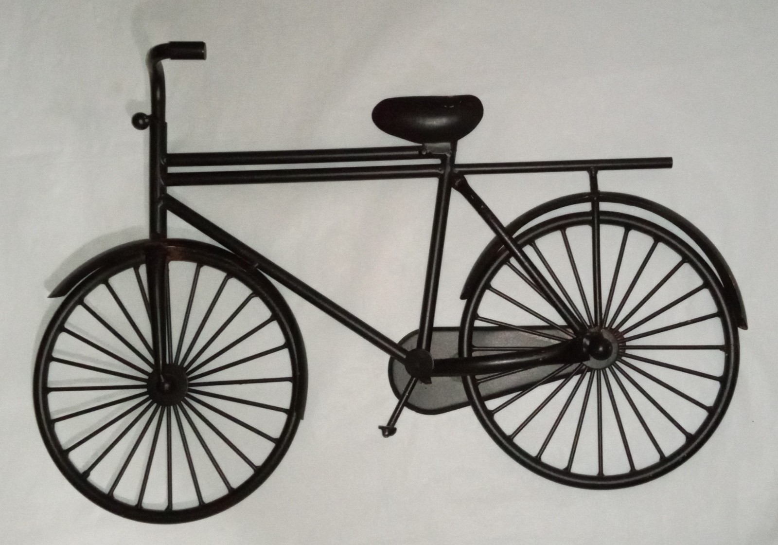 BICYCLE Metal Wall Art 18″ long 12” tall Home Decor Brown 2+ Pounds – Unbranded