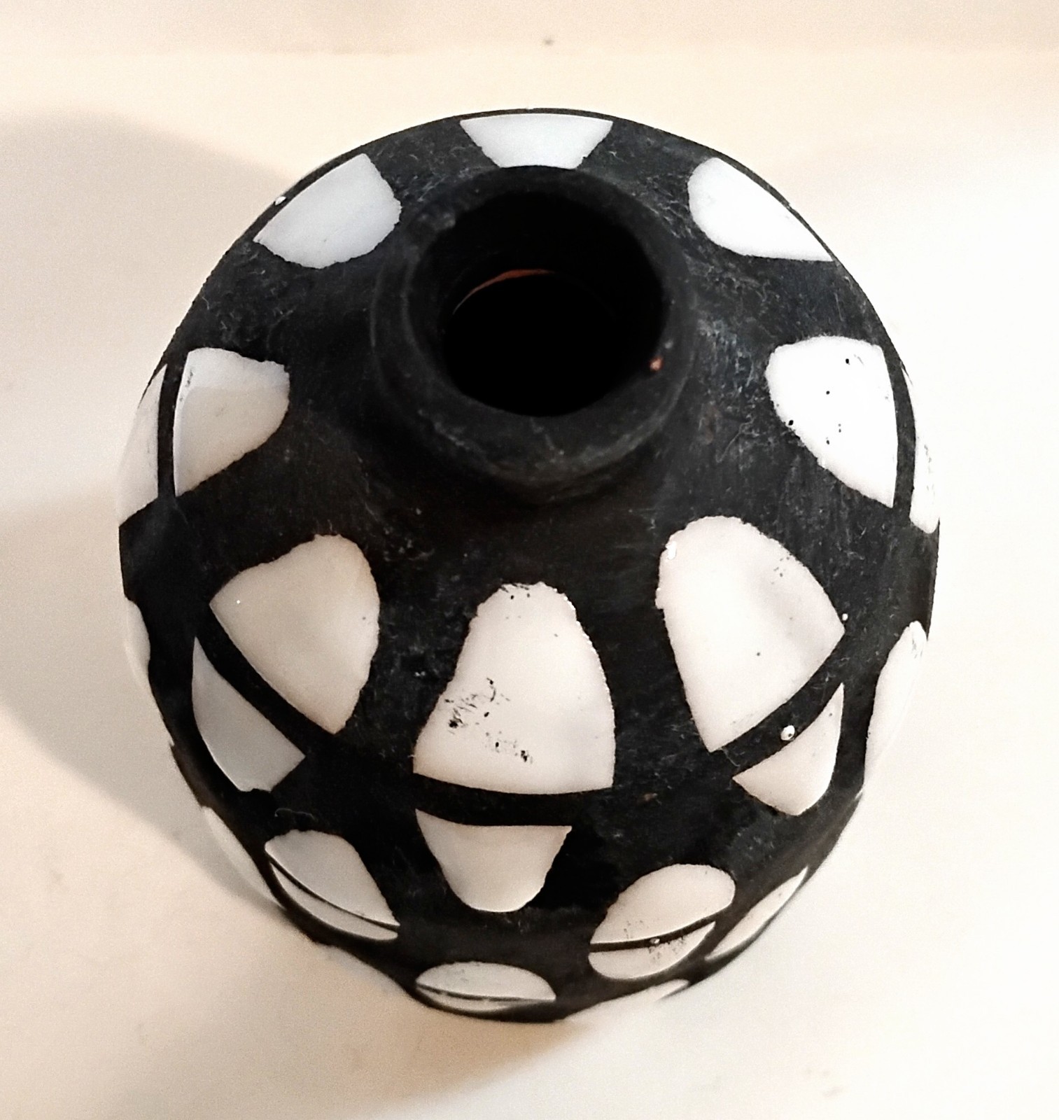 Black & White Ceramic Vase, Contemporary, Graphic Matte/Glossy Mix, New, 5 1/4″