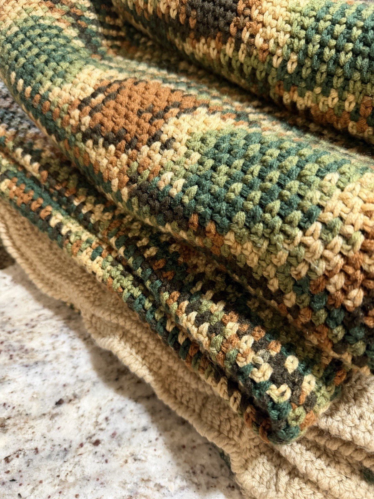 Vintage Handmade Knitted Afghan Camouflage Design Throw/Blanket 97×88” Queen EUC