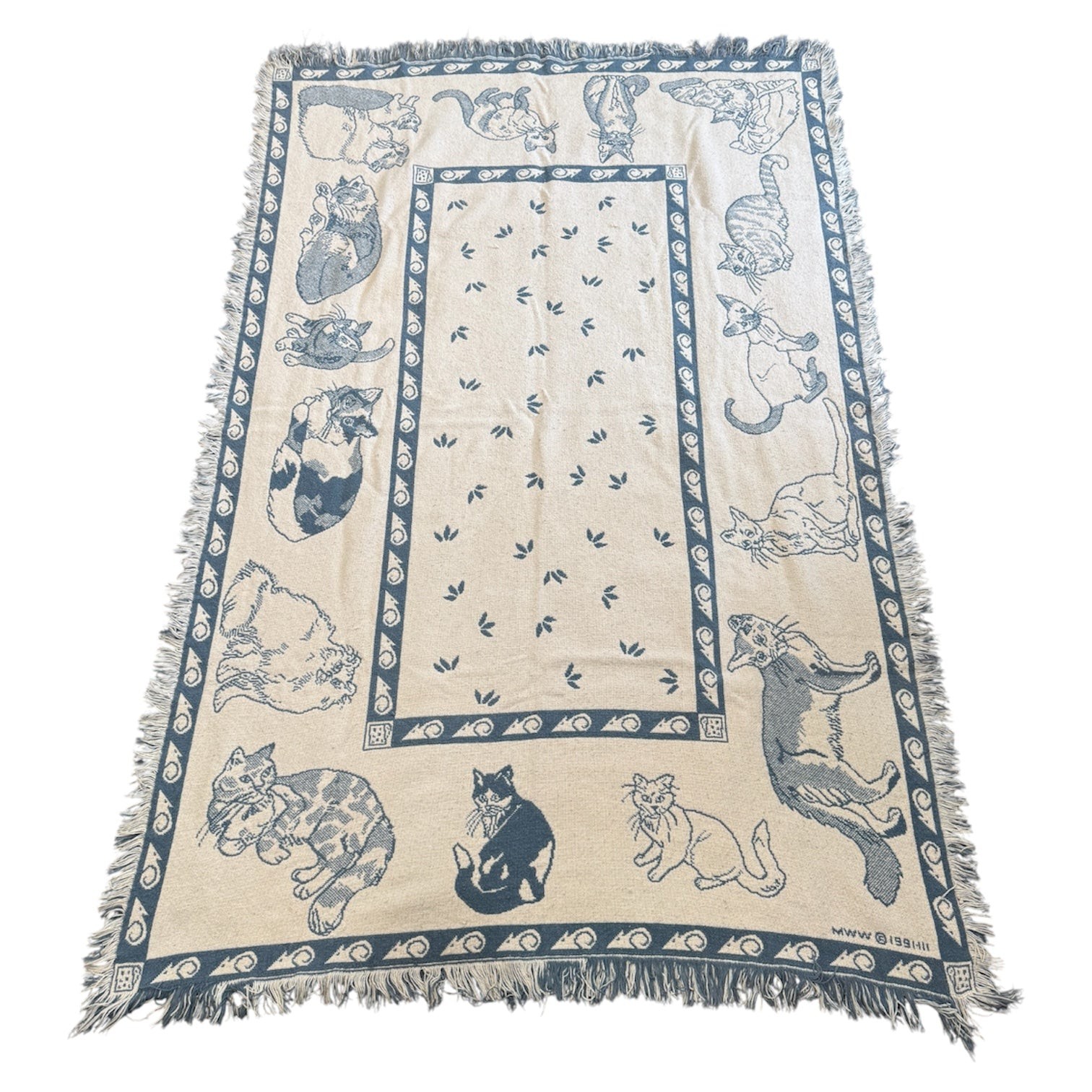 MWW 1991 Cat & Mouse w/ Cheese Fringed Tapestry 68×46″ Throw Blanket