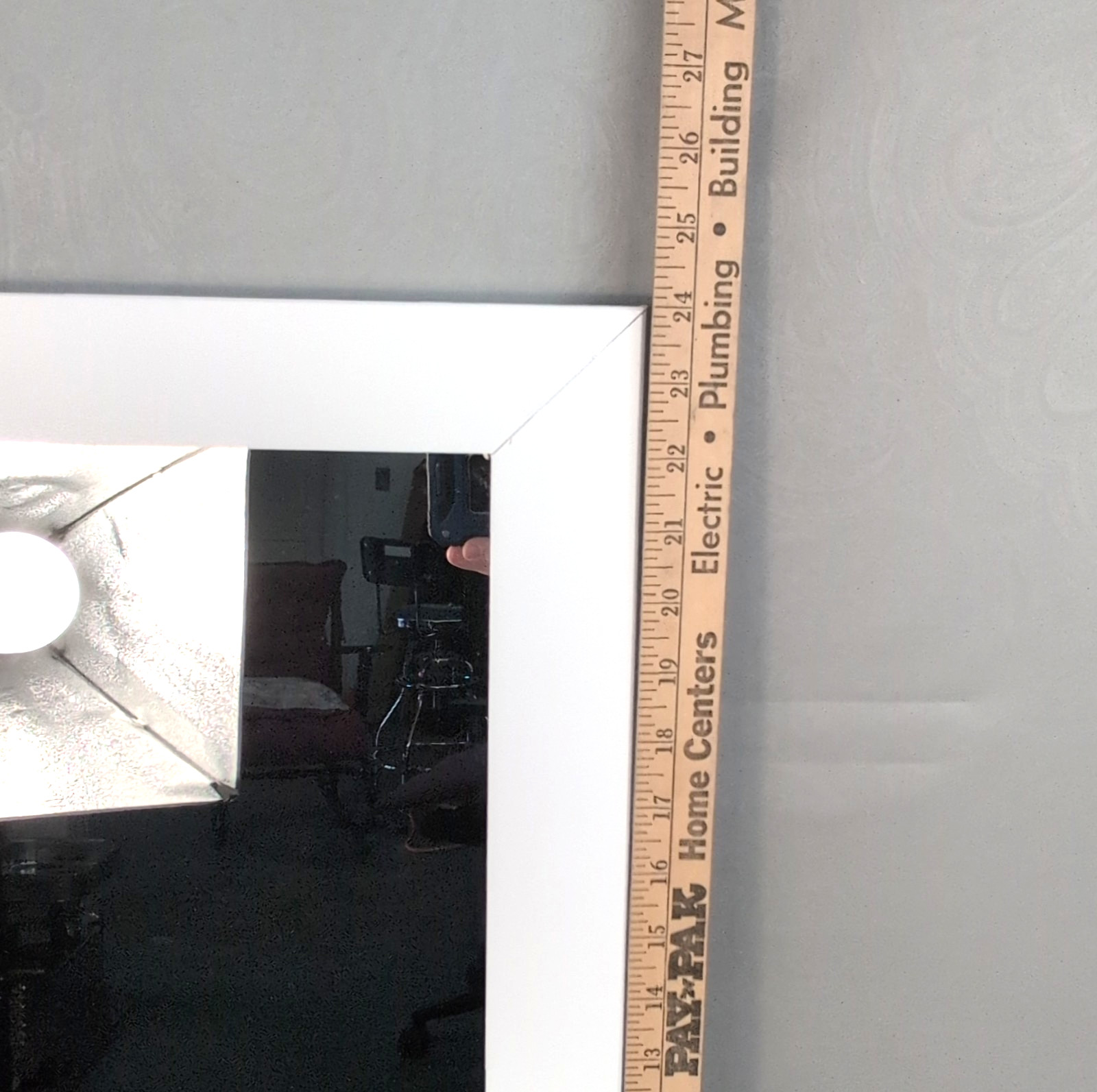 White Framed Rectangular Accent Mirror 24×18 in Wood Modern Wall Mounted