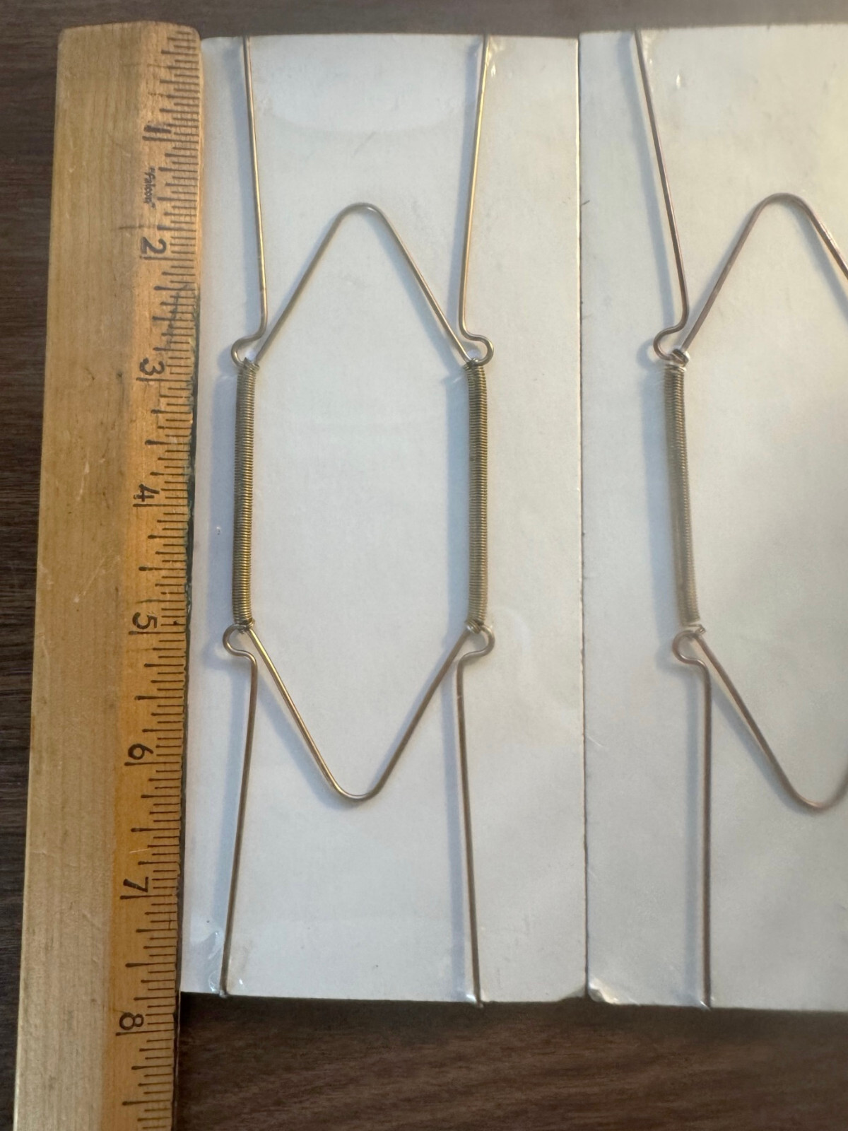 2 Display Plate Expandable Plate Hangers w/Scratch Protector Plastic Sleeves NEW