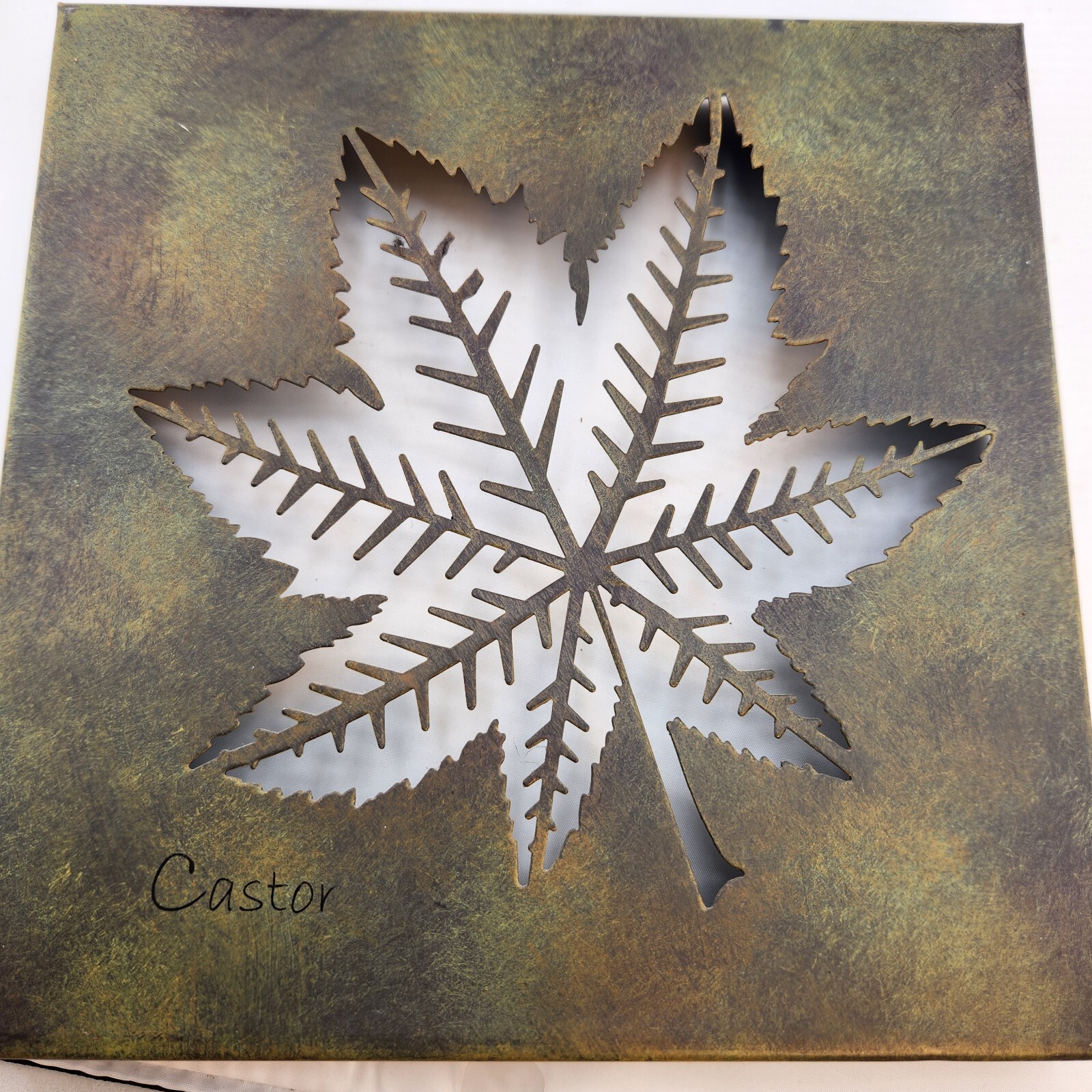Laser Cut Art Castor Leaves Metal Wall Michael Allen 2004 Set of 2 Green 8″ Sq