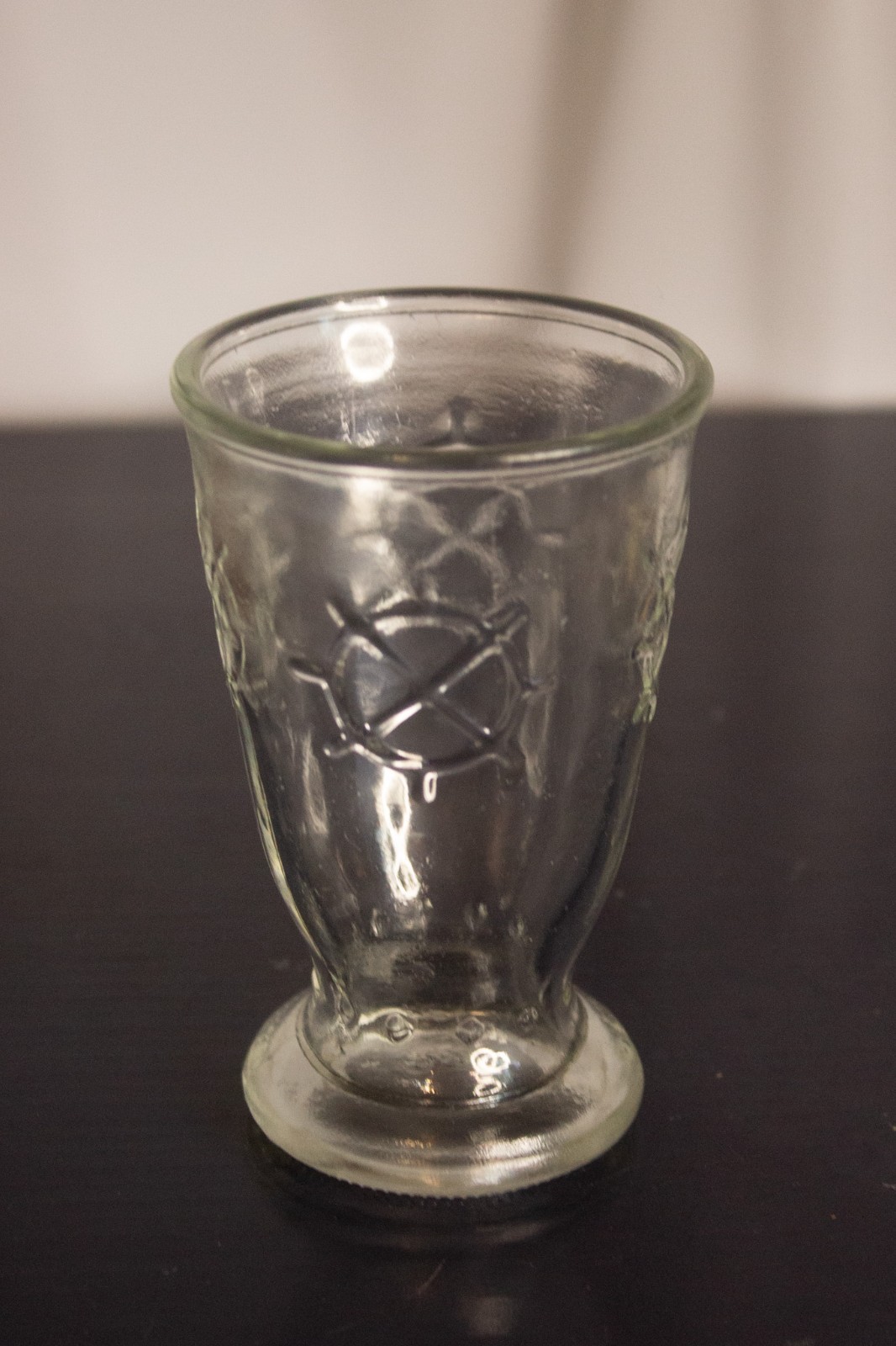 Vintage Embossed Clear Glasses – 4 oz – Nautical Star Pattern – Set of 2