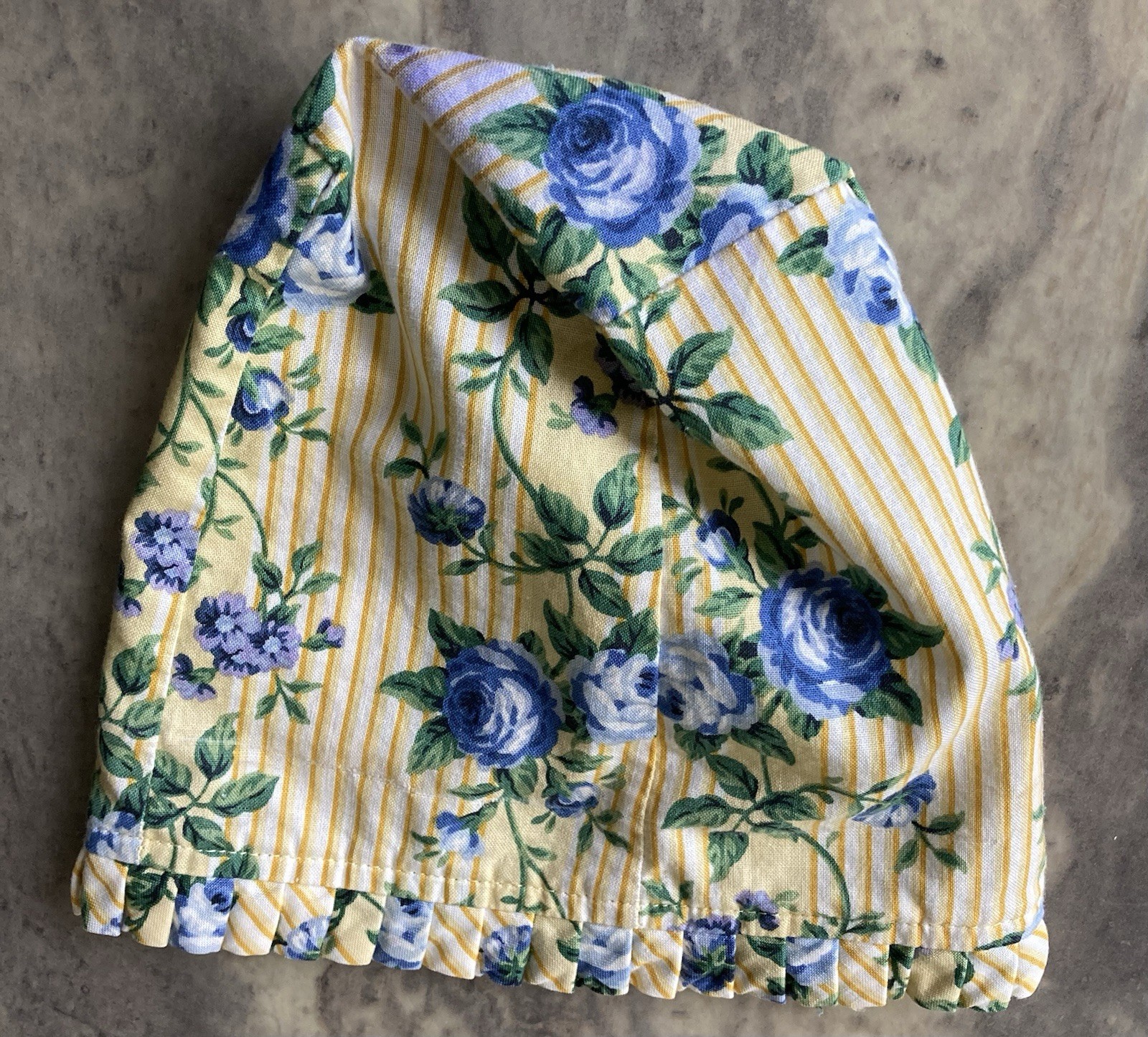 Longaberger Basket Small Handwoven With Floral Liner Made in USA 1999 Vintage