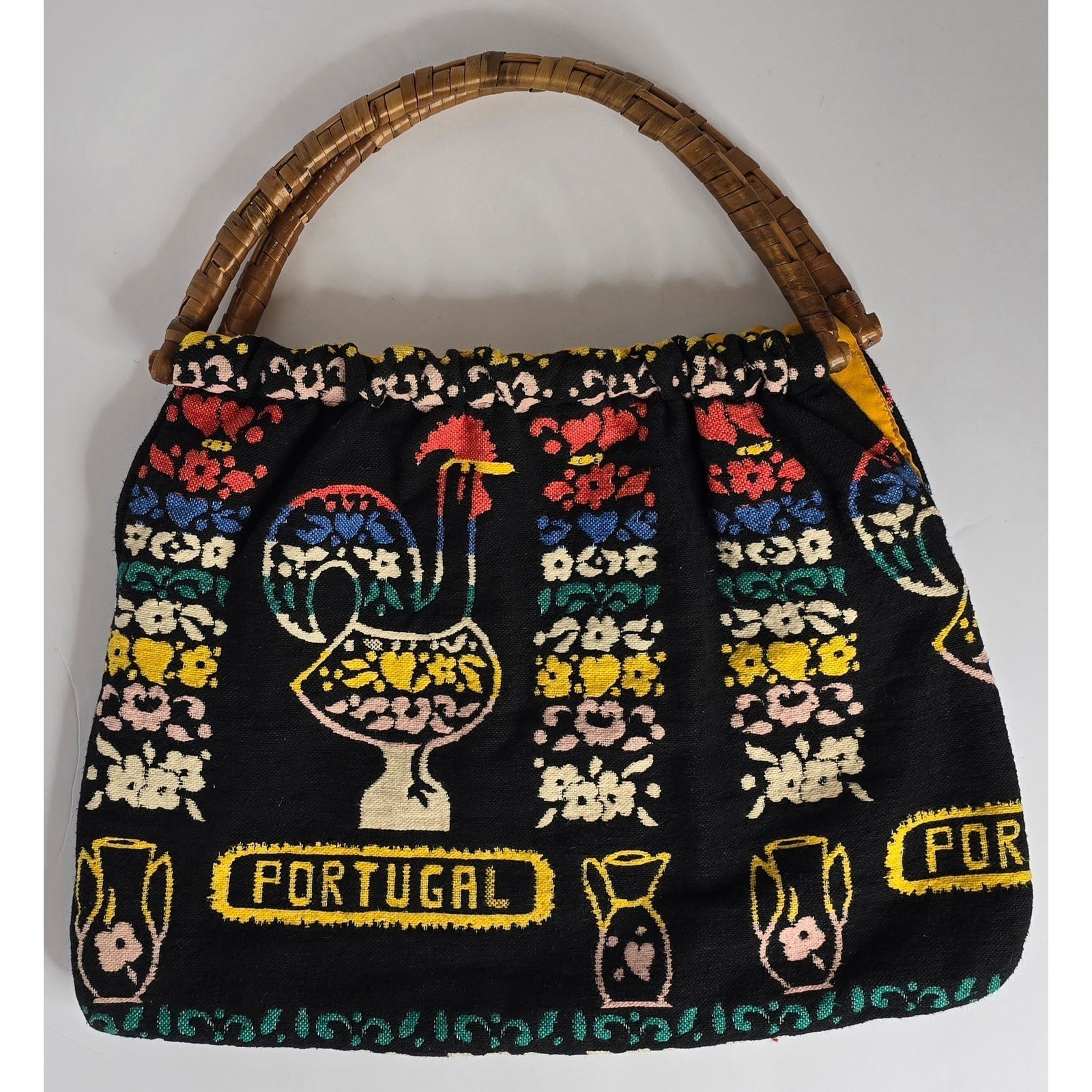 VINTAGE PORTUGAL HANDBAG WITH ROOSTERS, VASES & FLOWERS PATTERN