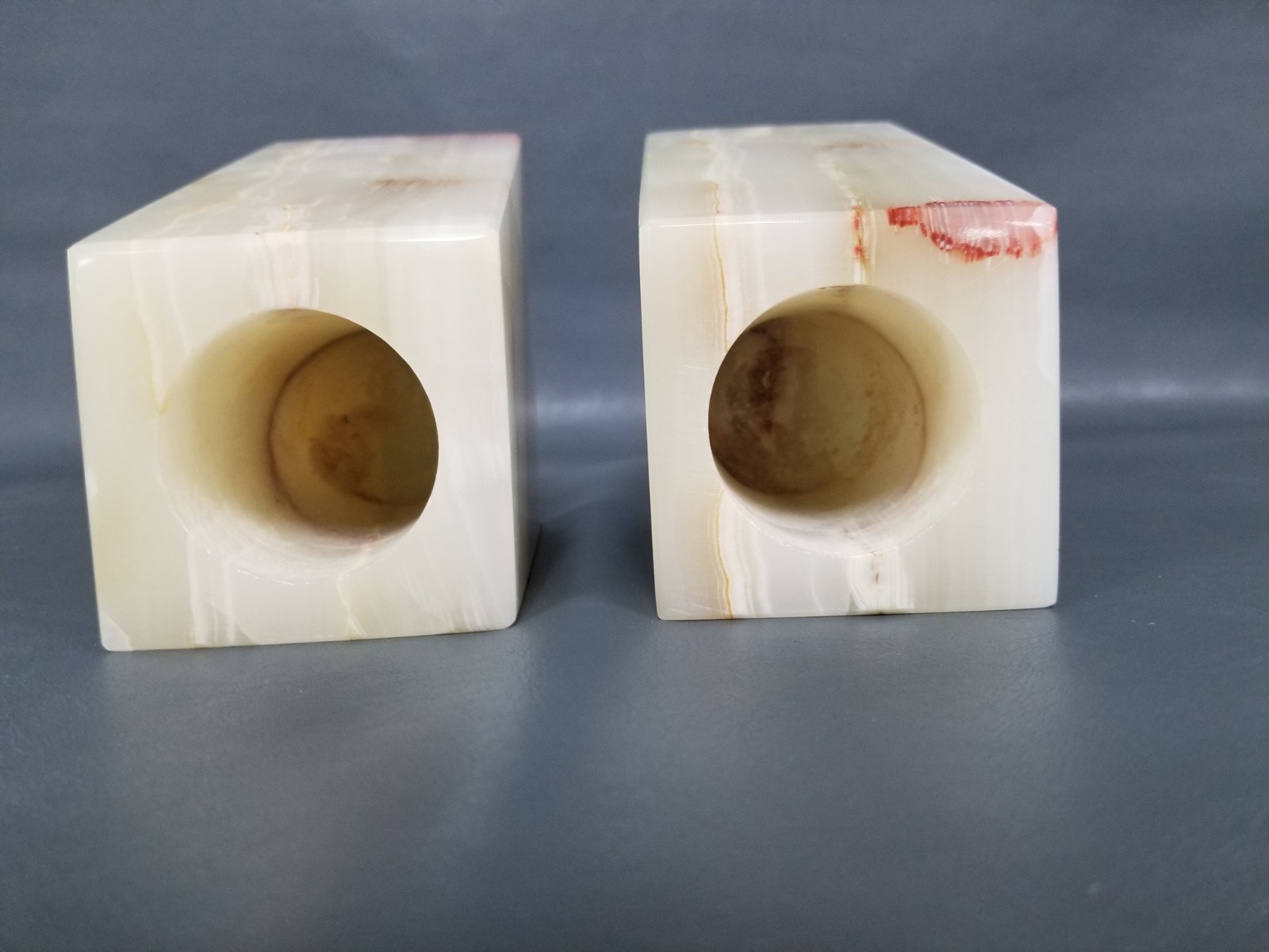 VTG 5″ Tall Solid Onyx Red / Gold / Tan Veined Candleholder Bookends – Slanted