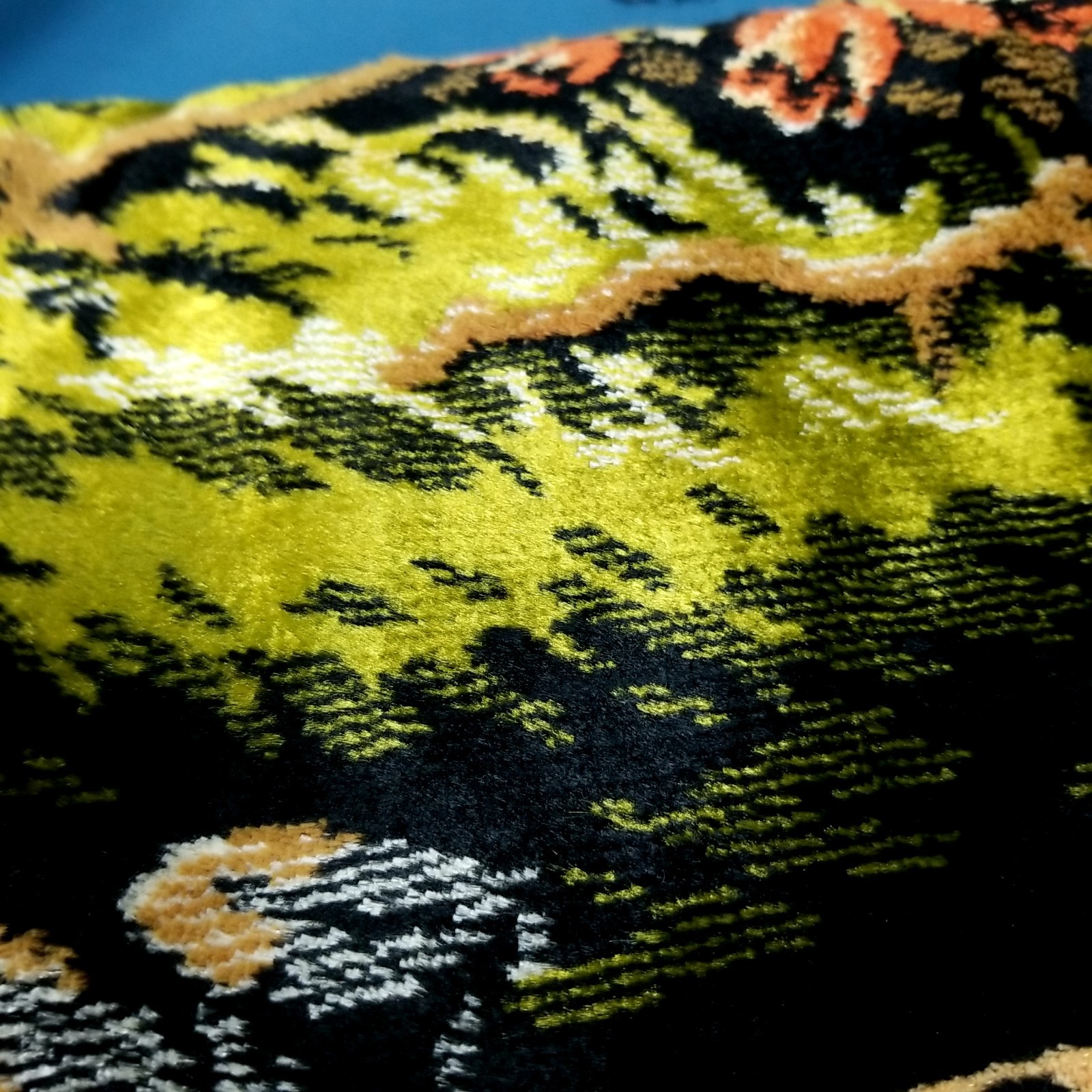 VTG Blue Gold Velvet Deer Fringe Wall Tapestry Rug Forest Scene Decor 48×73″