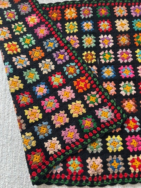 Vintage Handmade Granny Square Colorful Crochet Black 60’x35′ Throw Roseanne NEW