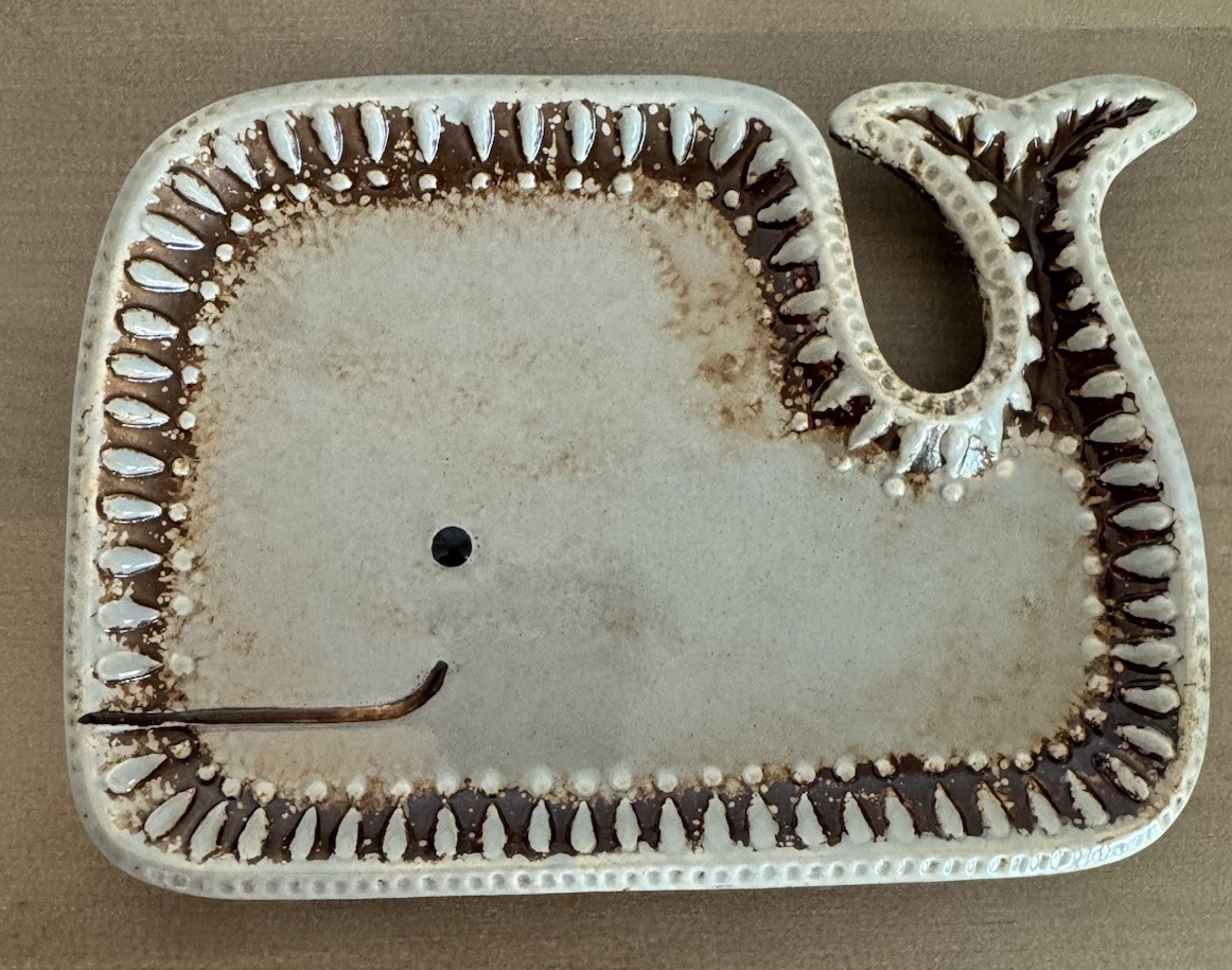 Brown Ceramic Whale Decor Dish With Antiqued Brown Glazing Textured Border