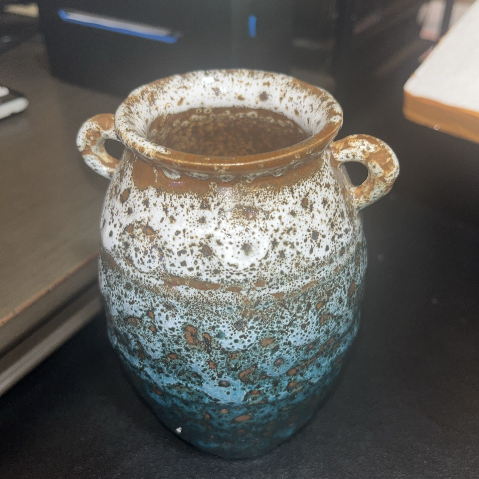 6×4″ Rustic Farmhouse Vase, Vintage Weathered Look, Ceramic Pottery, Green Brown