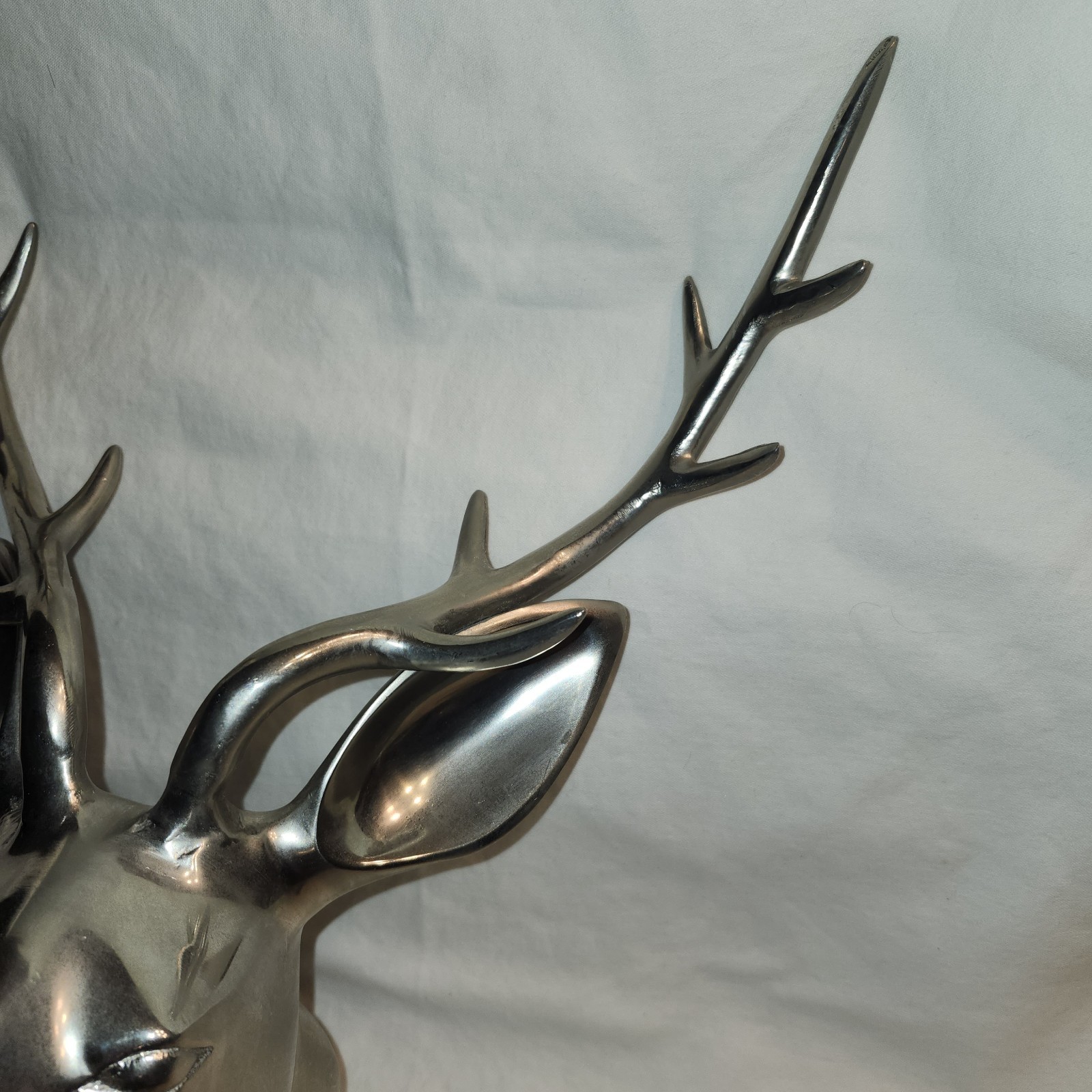 Cast Aluminum Metal Deer Stag Elk Head Wall Decor Hanger With Mounting Holes 18″