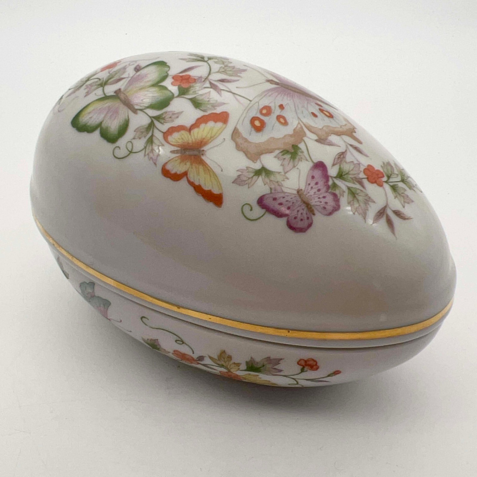 Vintage Avon 1974 Porcelain Egg Trinket Box Butterfly Floral 22K Gold Trim