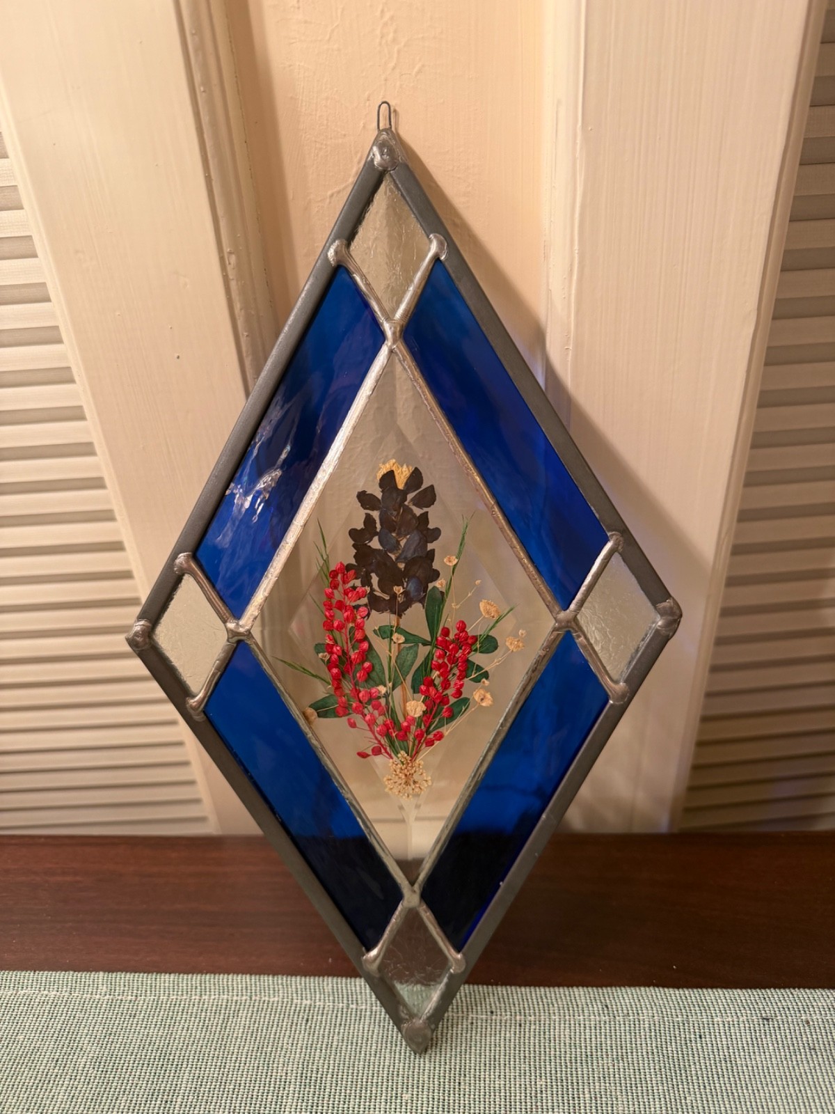 Vintage Diamond Shaped Suncatcher w/Pressed Flowers Colbalt Blue 12″x7″