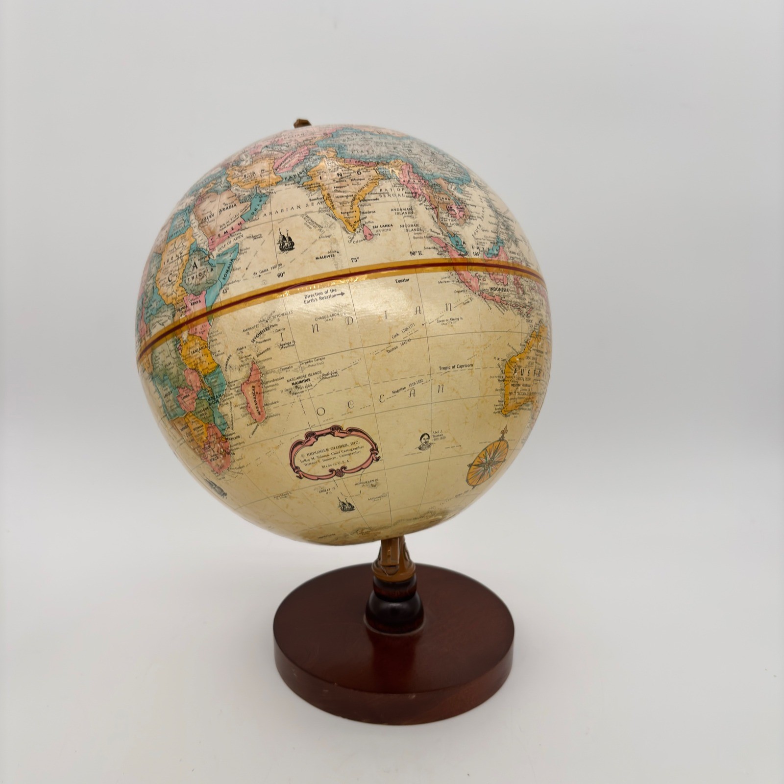 Replogle World Classic 9 Inch Diameter Desktop Globe Genuine Hardwood Base USA