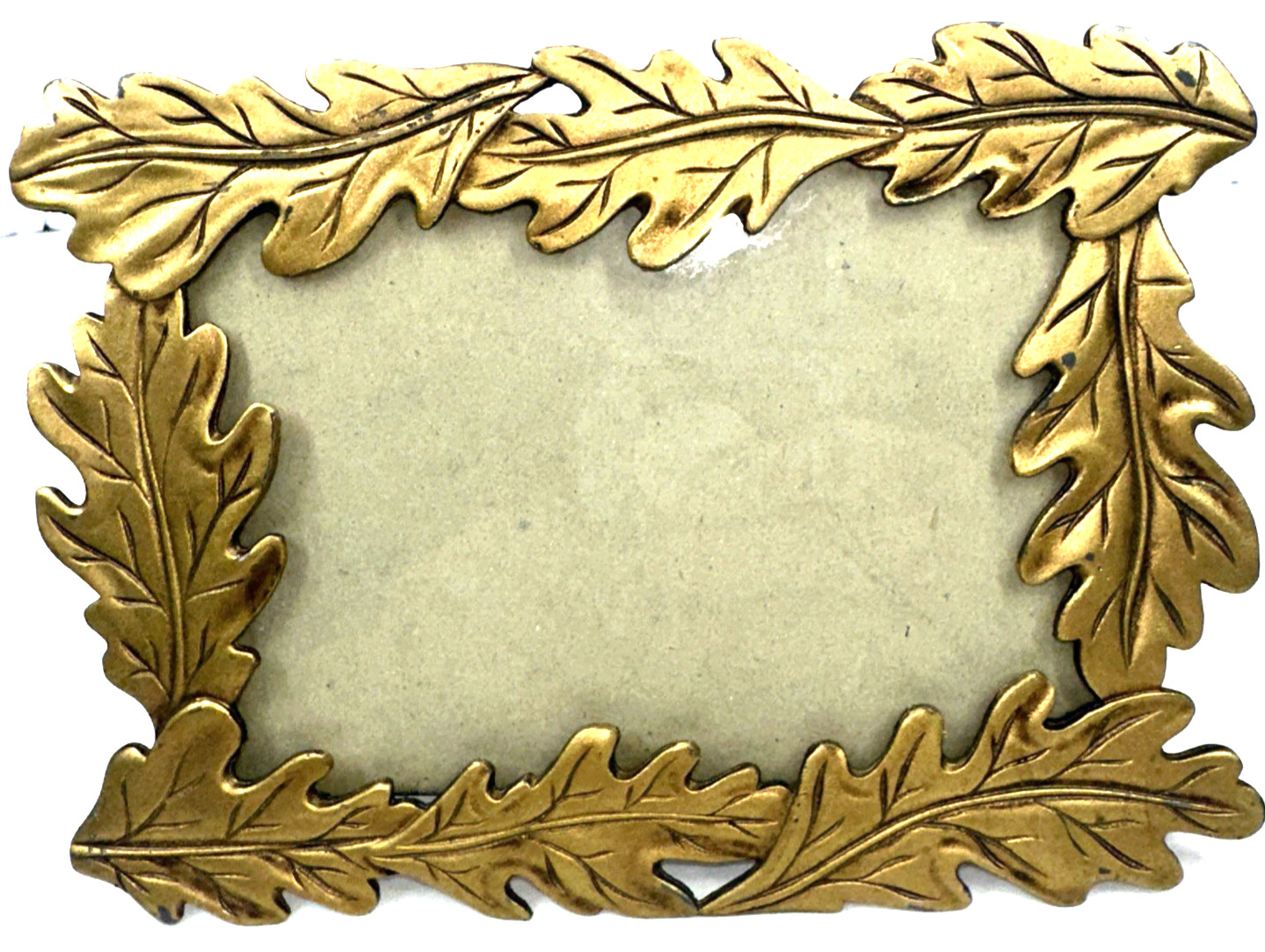Vintage 70’s Gold Oak Leaves 3.5in x 5in photo size Picture Frame 4.75in x 6. in