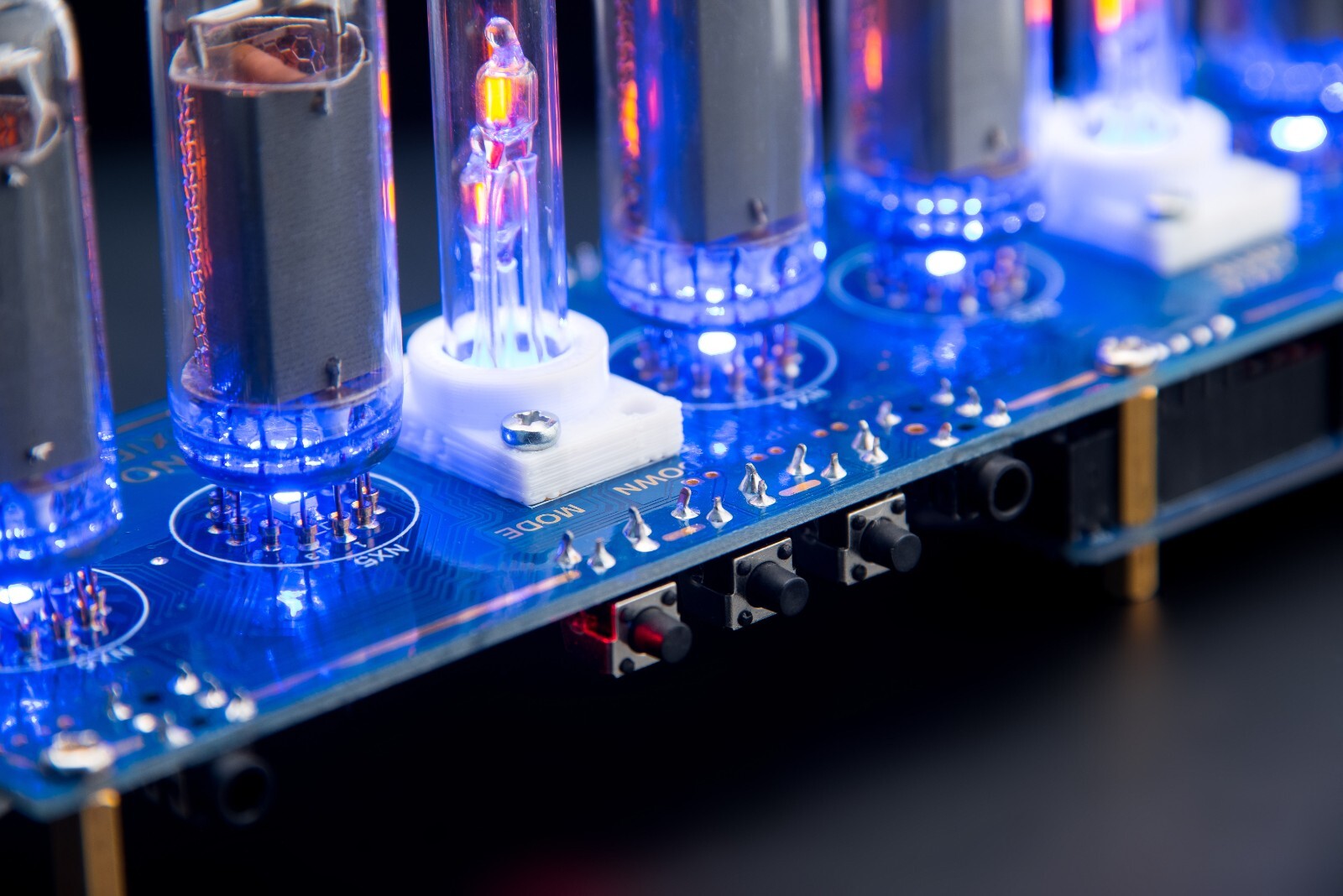 IN-8 Shield Nixie Clock with Sockets, Dots and options with Expedited shipping