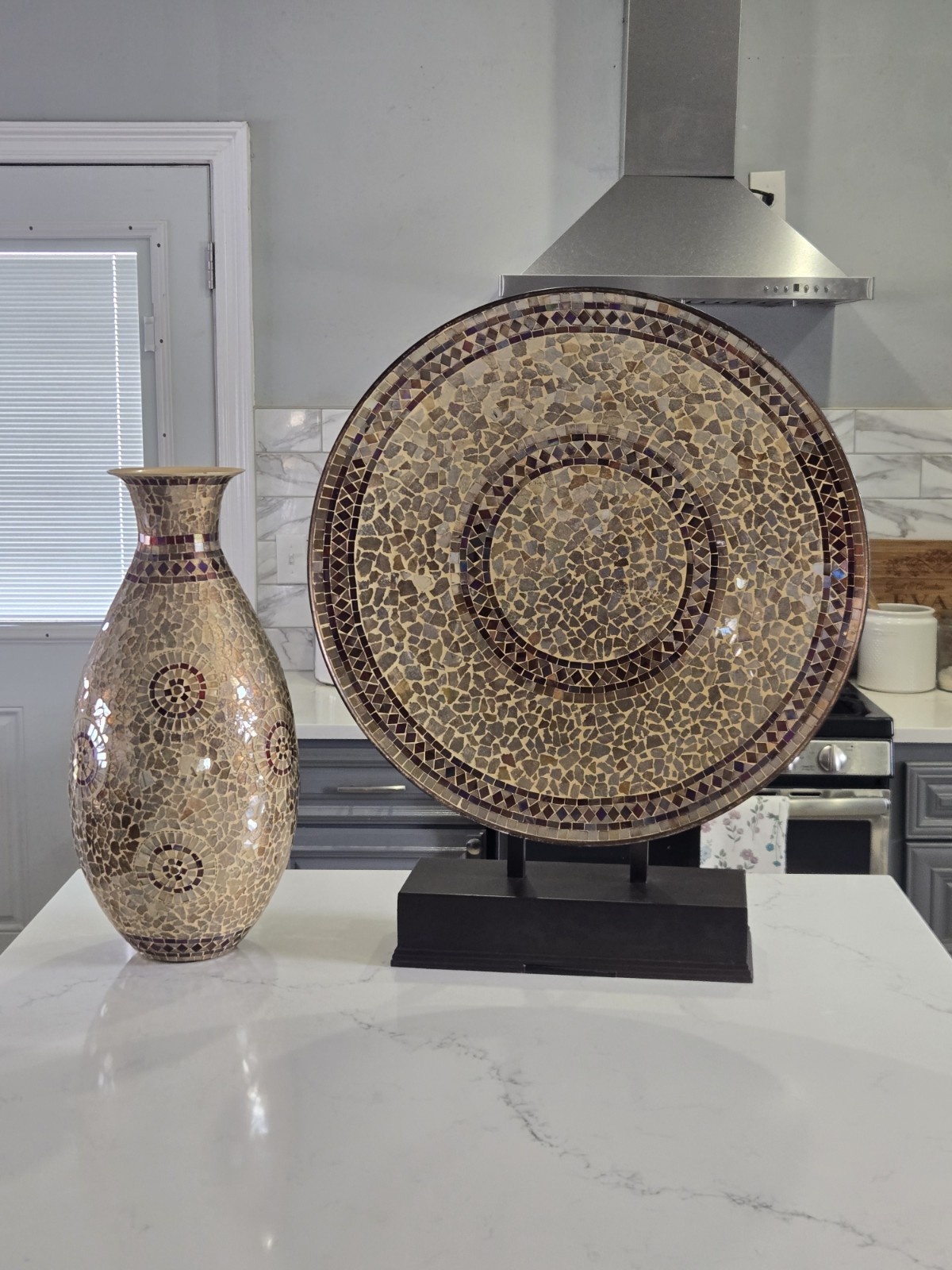 Matching Mosaic Vase & Decorative Plate Set – Beautiful Accent Décor