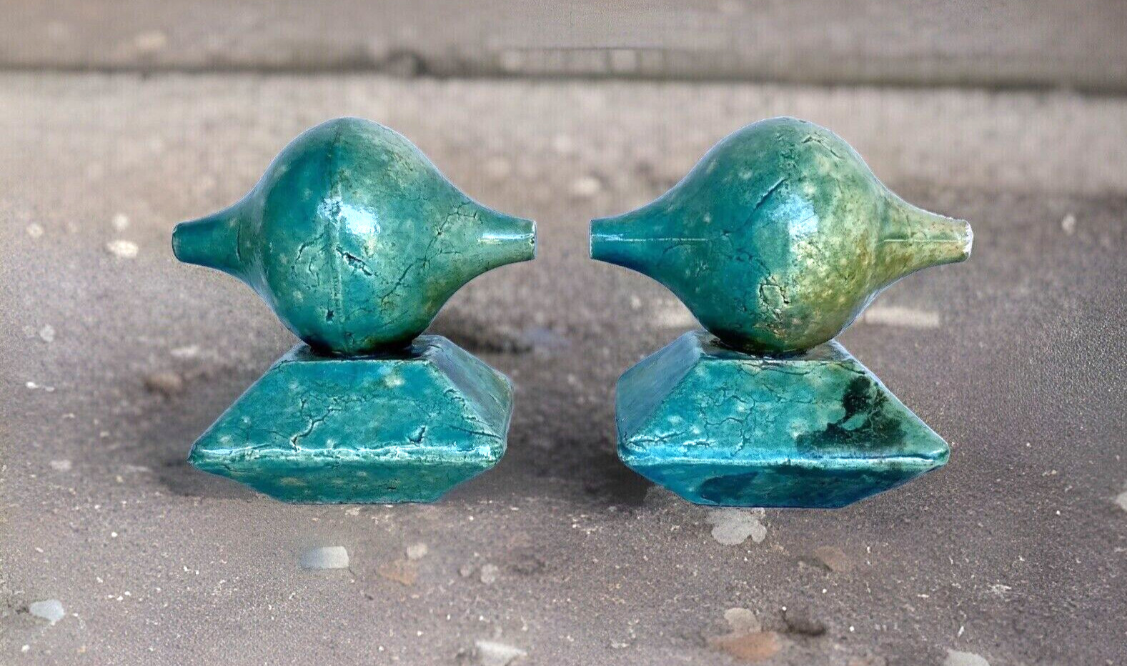 Heavy Pr Textured Turquoise Raku Ceramic Bookends Decorative Pieces 5-3/4″ Tall