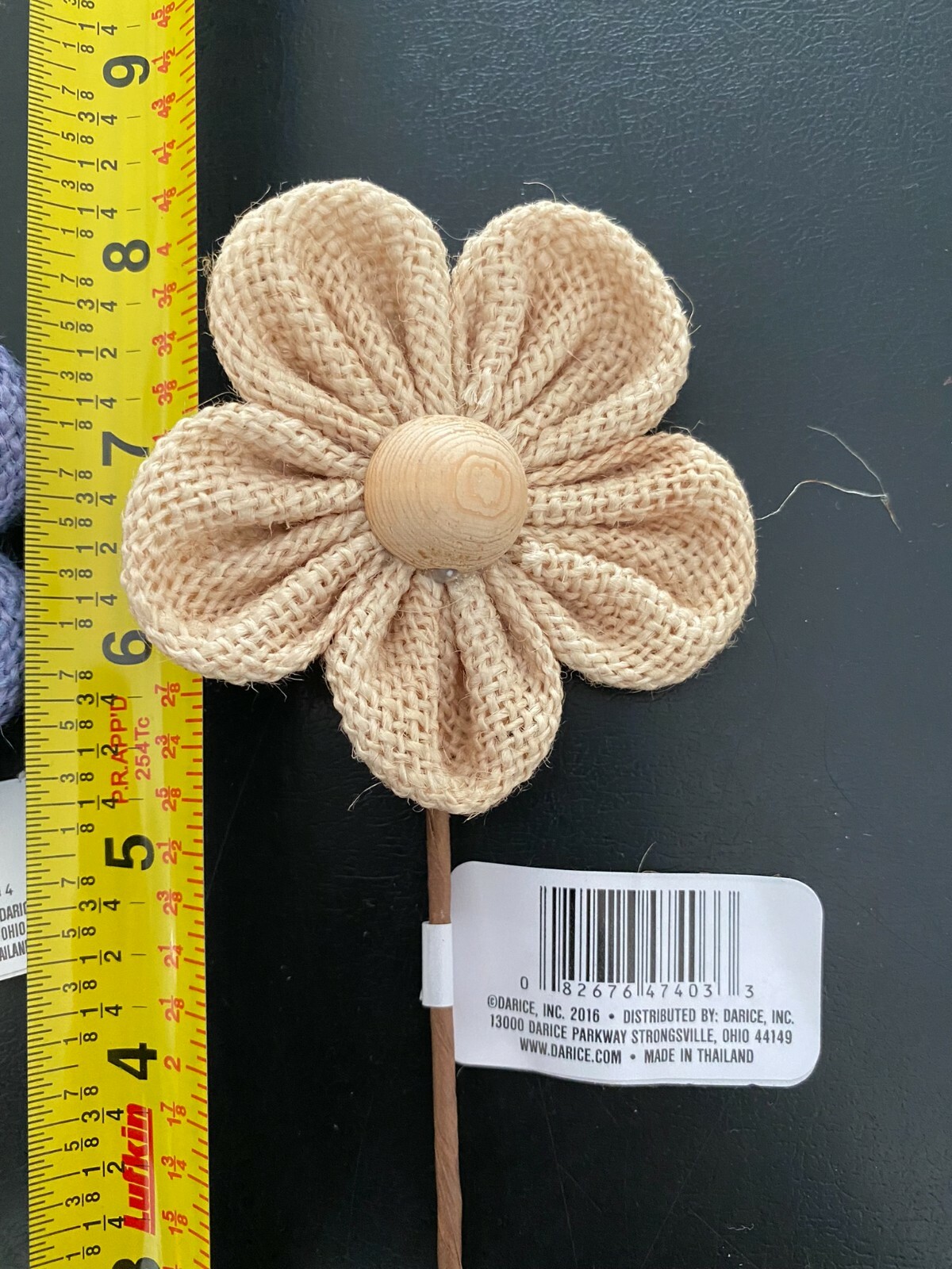 Chose from 2 styles of Burlap Daisy Pick 3″x8″ Flower Craft pick