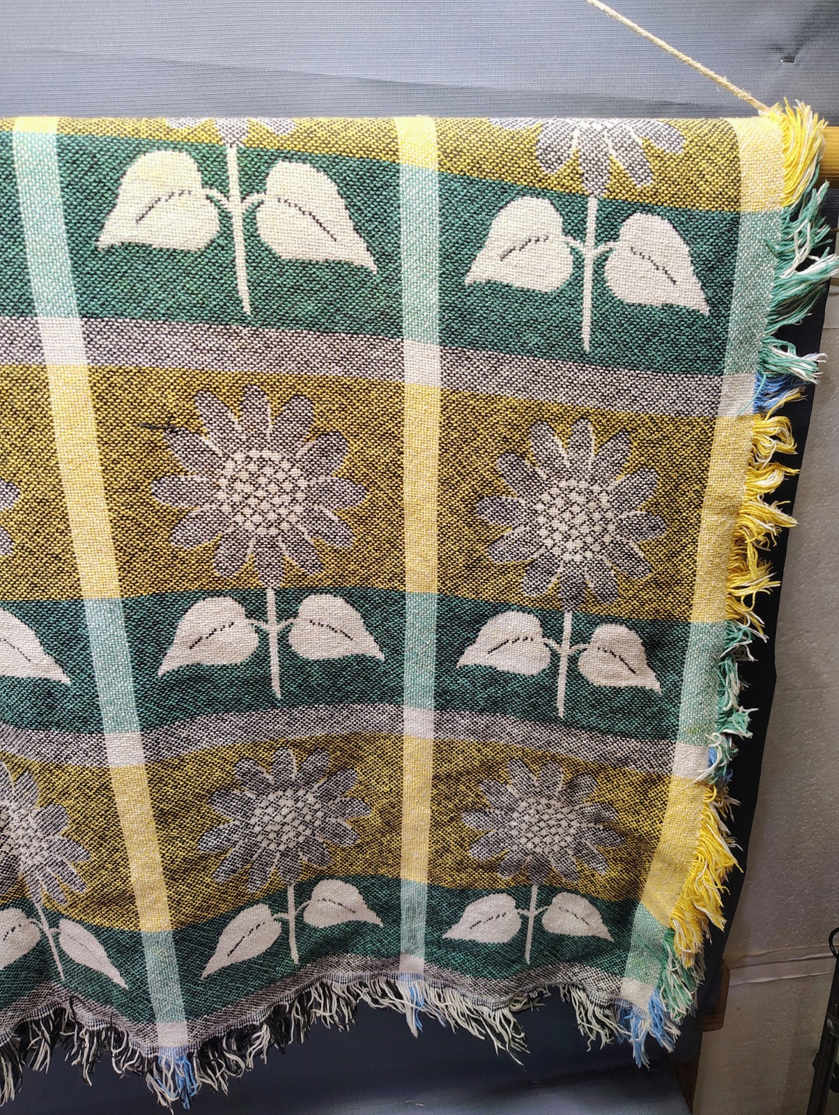 Vintage 1990s Handmade Tapestry Woven Colorful Sunflower Throw Blanket 45″x60”