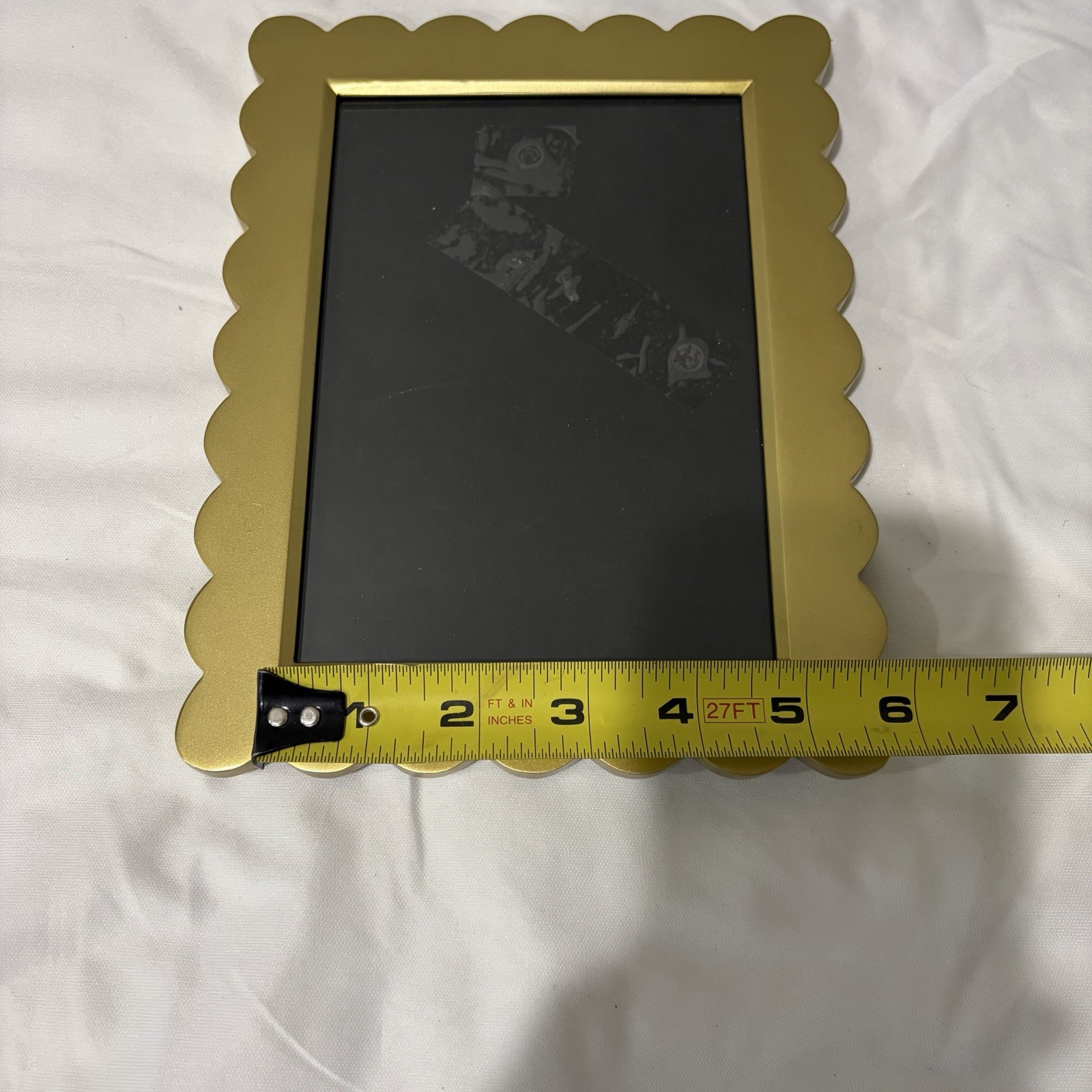 Anthropologie gold scalloped picture Photo frame 5” X 7” Regal Classic