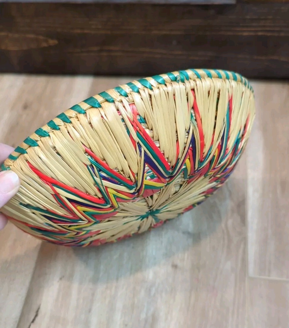 Vtg Handmade Moonj Grass Woven Basket 10in. Made In India Colorful Starburst