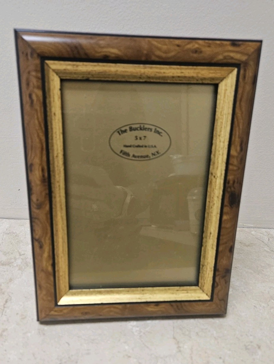5×7 wood marquetry photo frame handcrafted in Los Angeles by The Bucklers Inc.