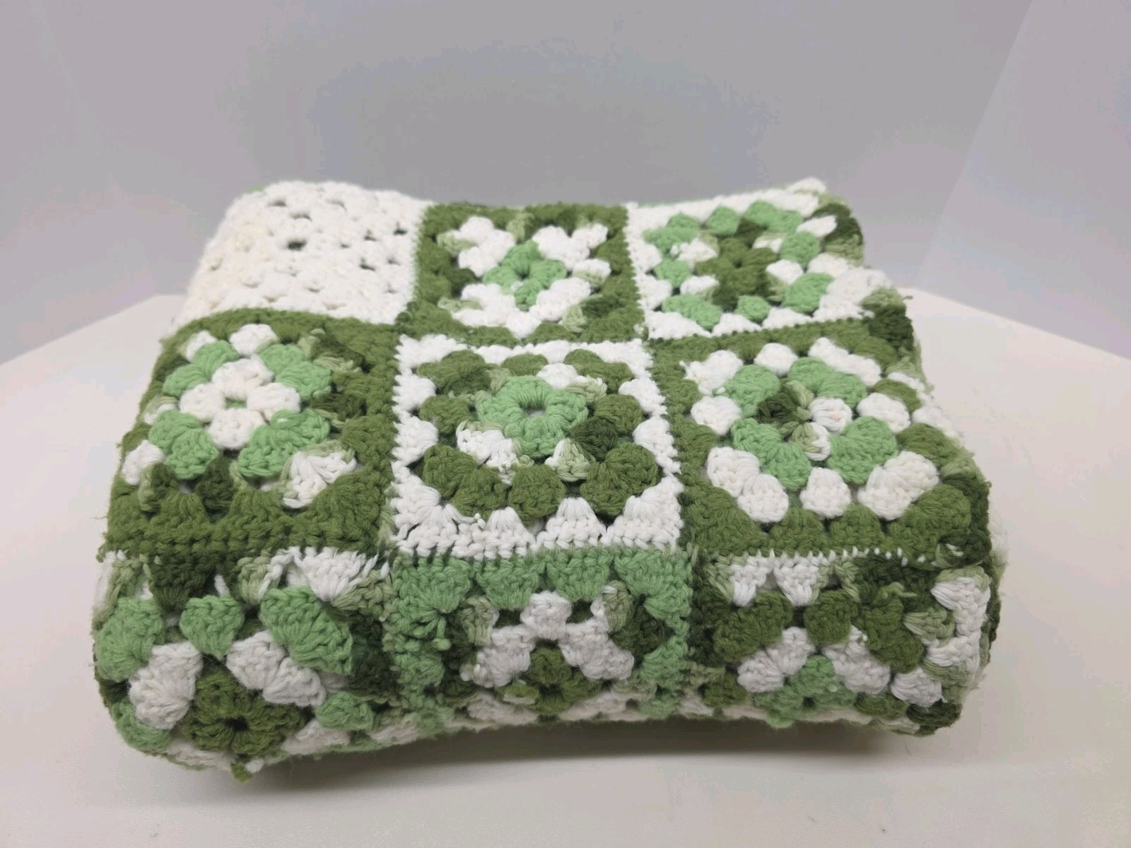 Granny Square Handmade Green/White Colors Afghan Squares 60 X 45