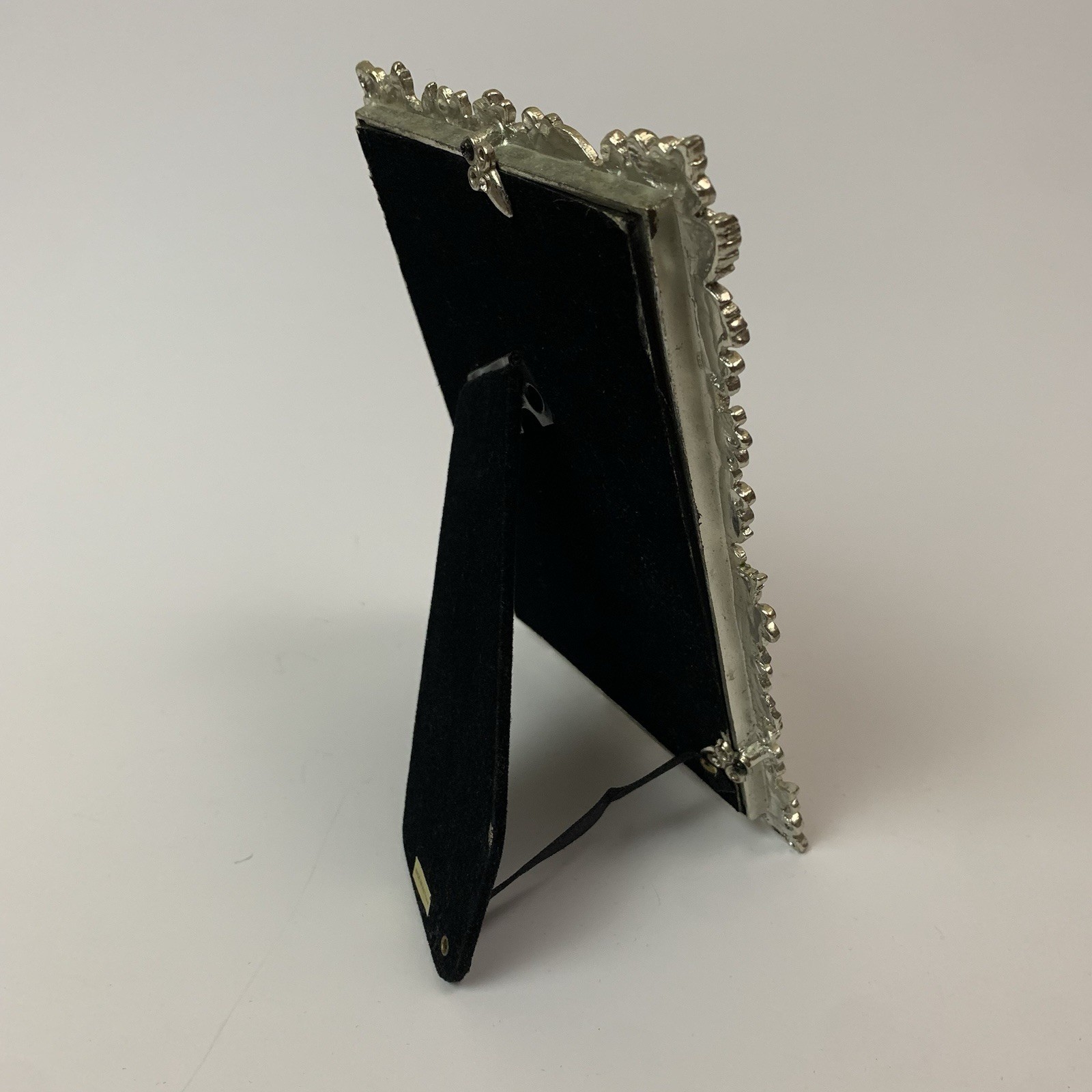 Yellow Enamel Daisy Flower Picture Frame Jeweled Accents Free Standing Boho 4×6