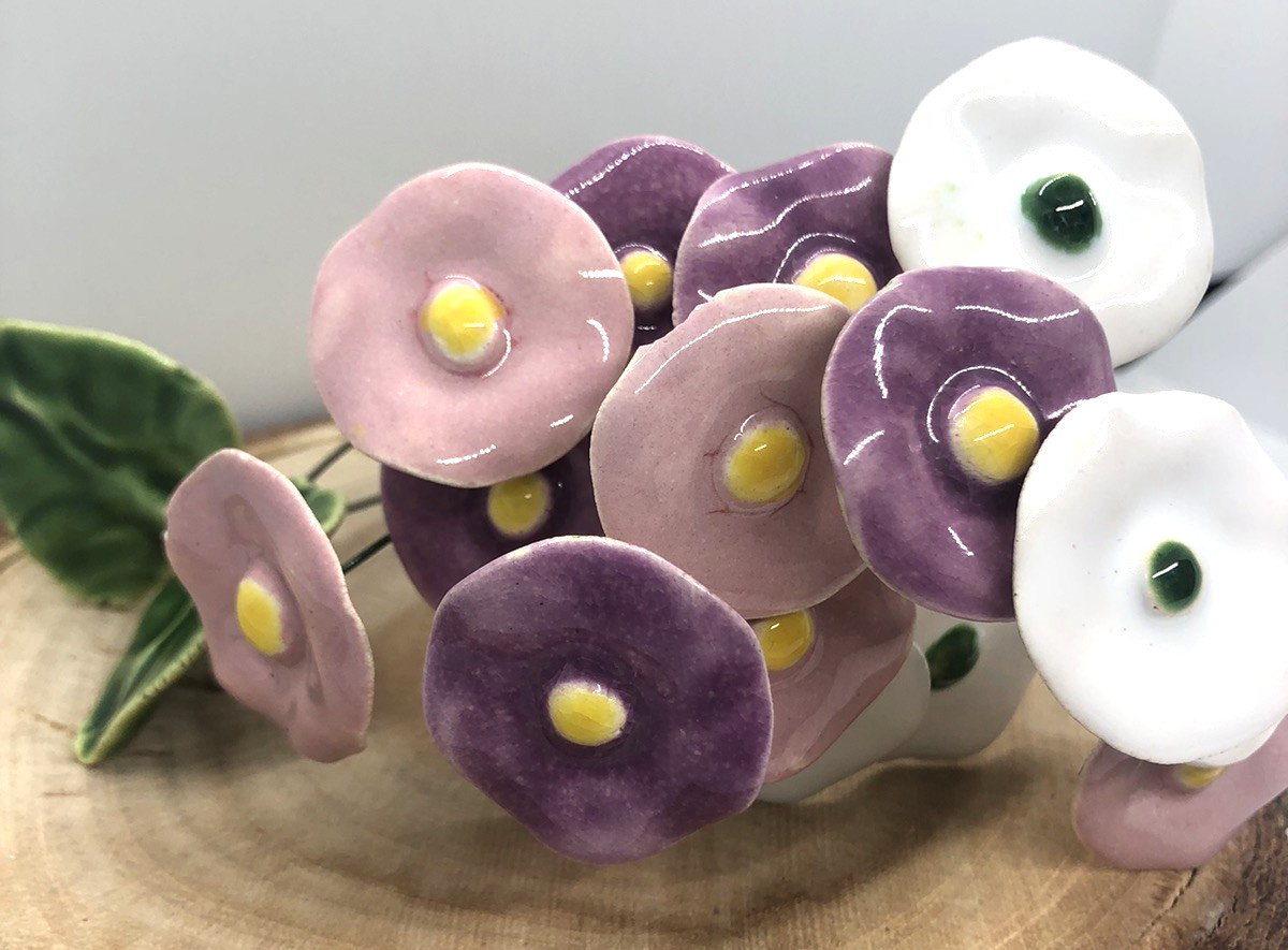 16 Polish Ceramic Flowers 6 Pink 5 White 5 Purple 2 Leaves on 10″ Wire Stems