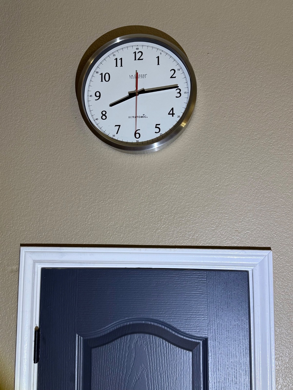 La Crosse Technology 404-1235UA-SS 14″ UltrAtomic Stainless Steel Wall Clock