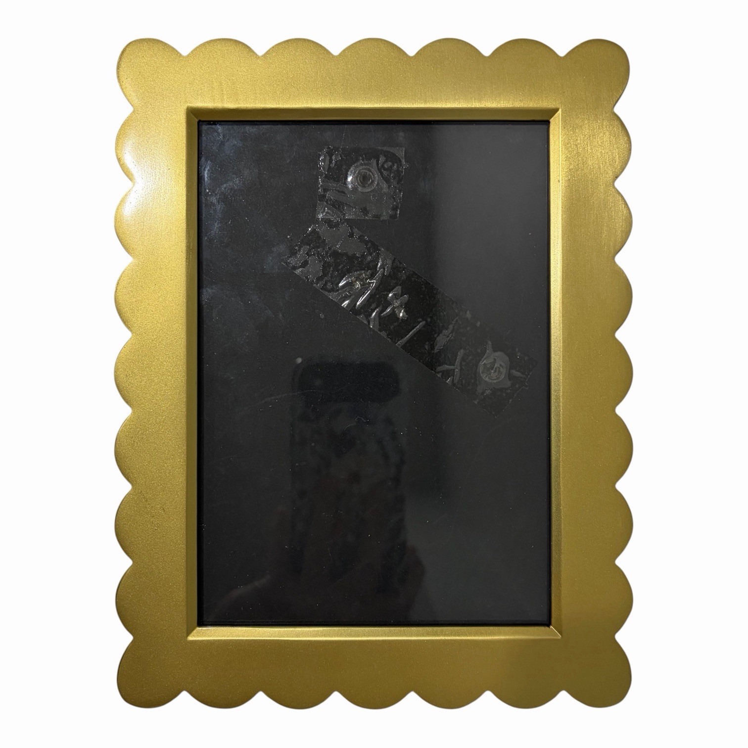 Anthropologie gold scalloped picture Photo frame 5” X 7” Regal Classic