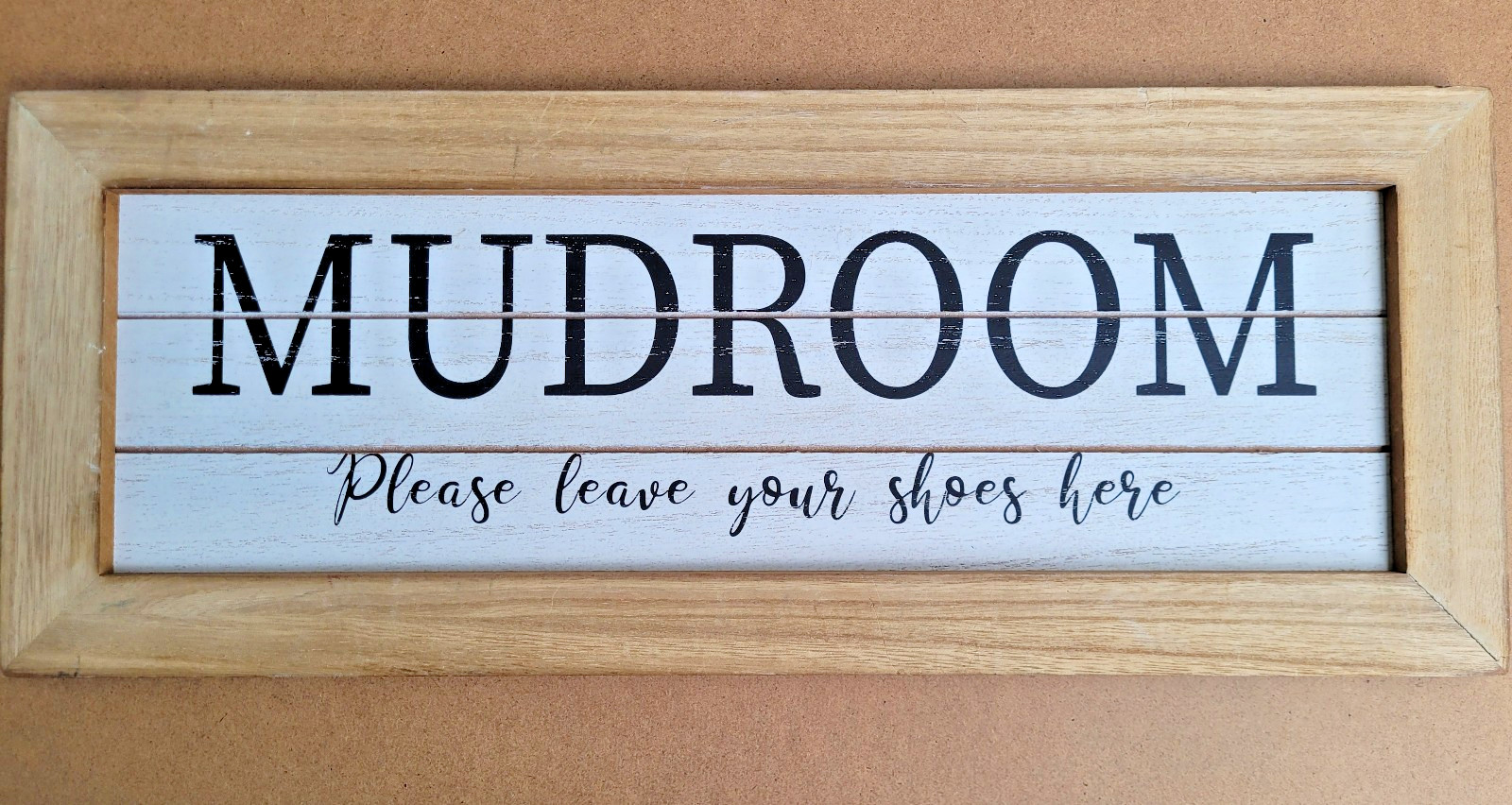 Modern Farmhouse Mudroom Wooden Wall Sign “Please Leave Your Shoes Here” Decor